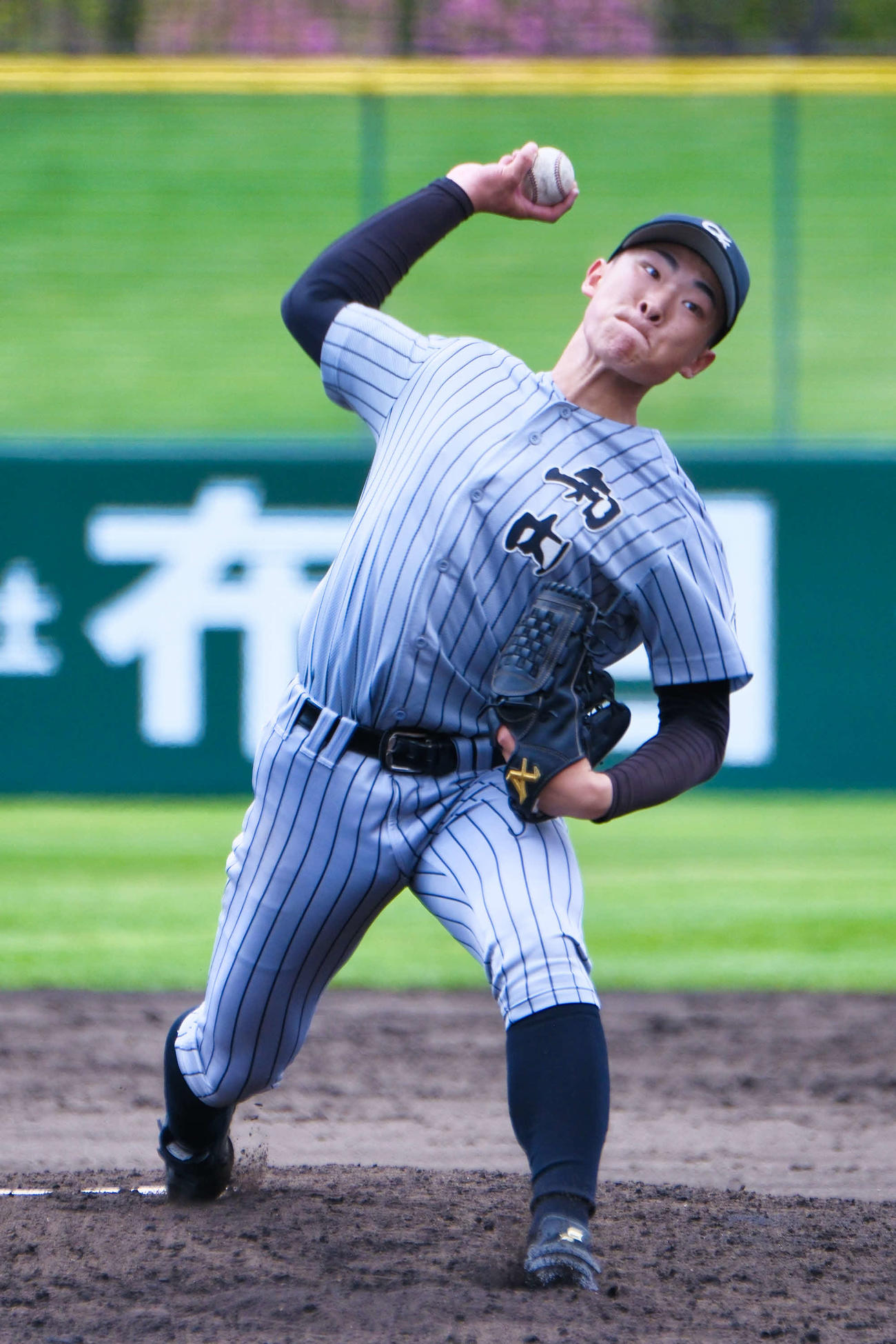 3安打1四球で函館大柏稜を完封した知内の田沢