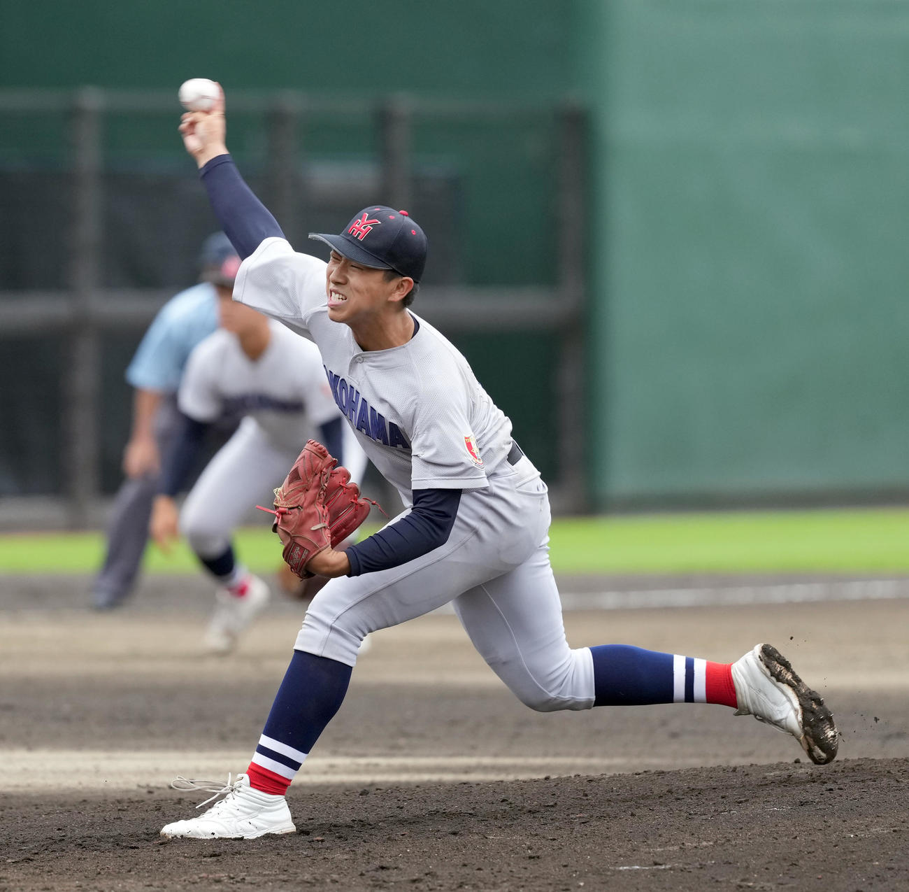 作新学院対横浜　横浜の先発前田（撮影・たえ見朱実）