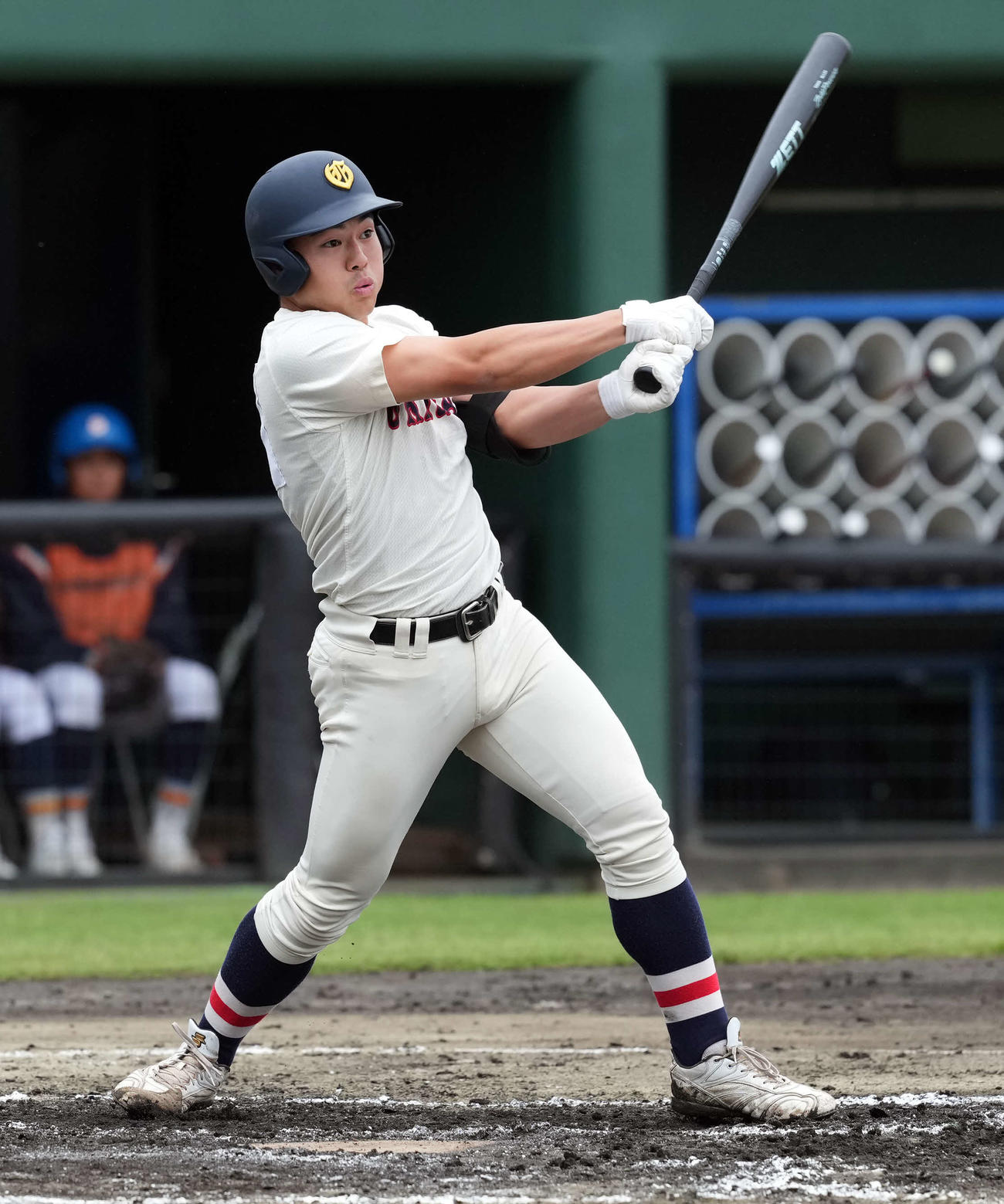 浦和学院対帝京三　2回表浦和学院1死一塁、右翼線に安打を放つ林田（撮影・たえ見朱実）