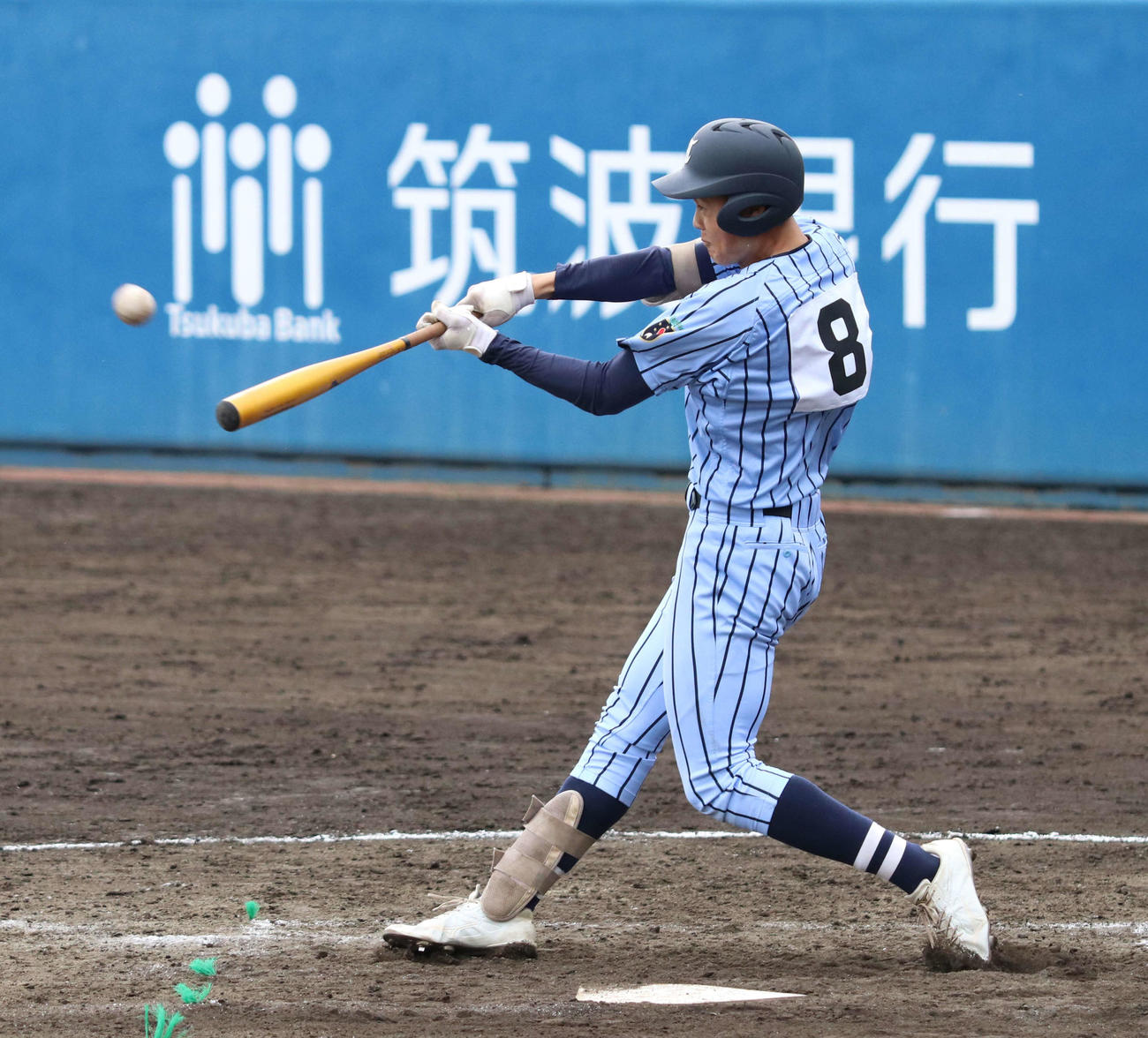 常総学院対東海大相模　4回裏東海大相模2死三塁、右越え本塁打を放った中村（撮影・寺本吏輝）