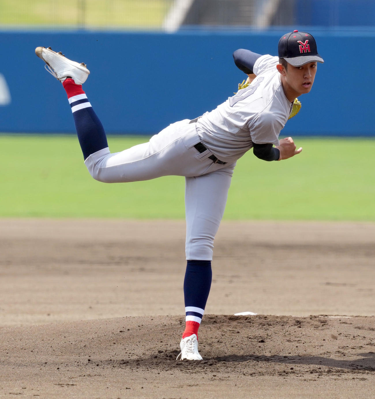 浦和学院対横浜　横浜の先発織田（撮影・たえ見朱実）