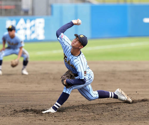 山梨学院対東海大相模　東海大相模の2番手模萩原（撮影・たえ見朱実）