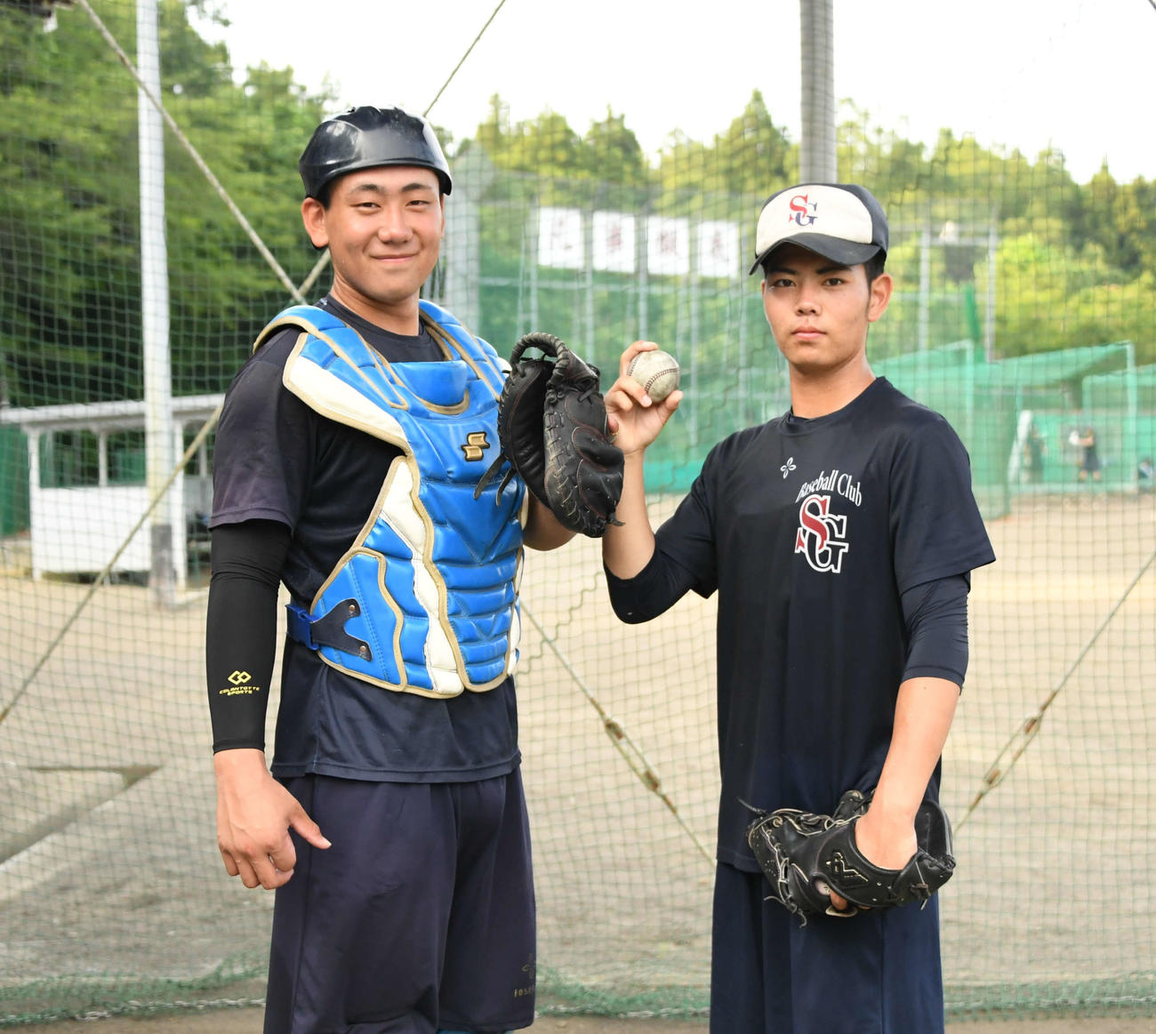 息もぴつたりな鈴木（右）、池田の関根学園のバッテリー