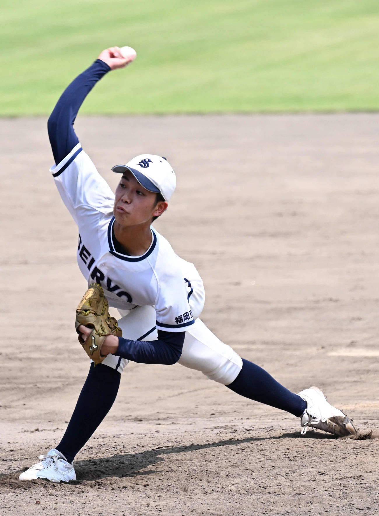 浮羽工対福岡西陵　福岡西陵2番手投手の長坂（撮影・林敢治）