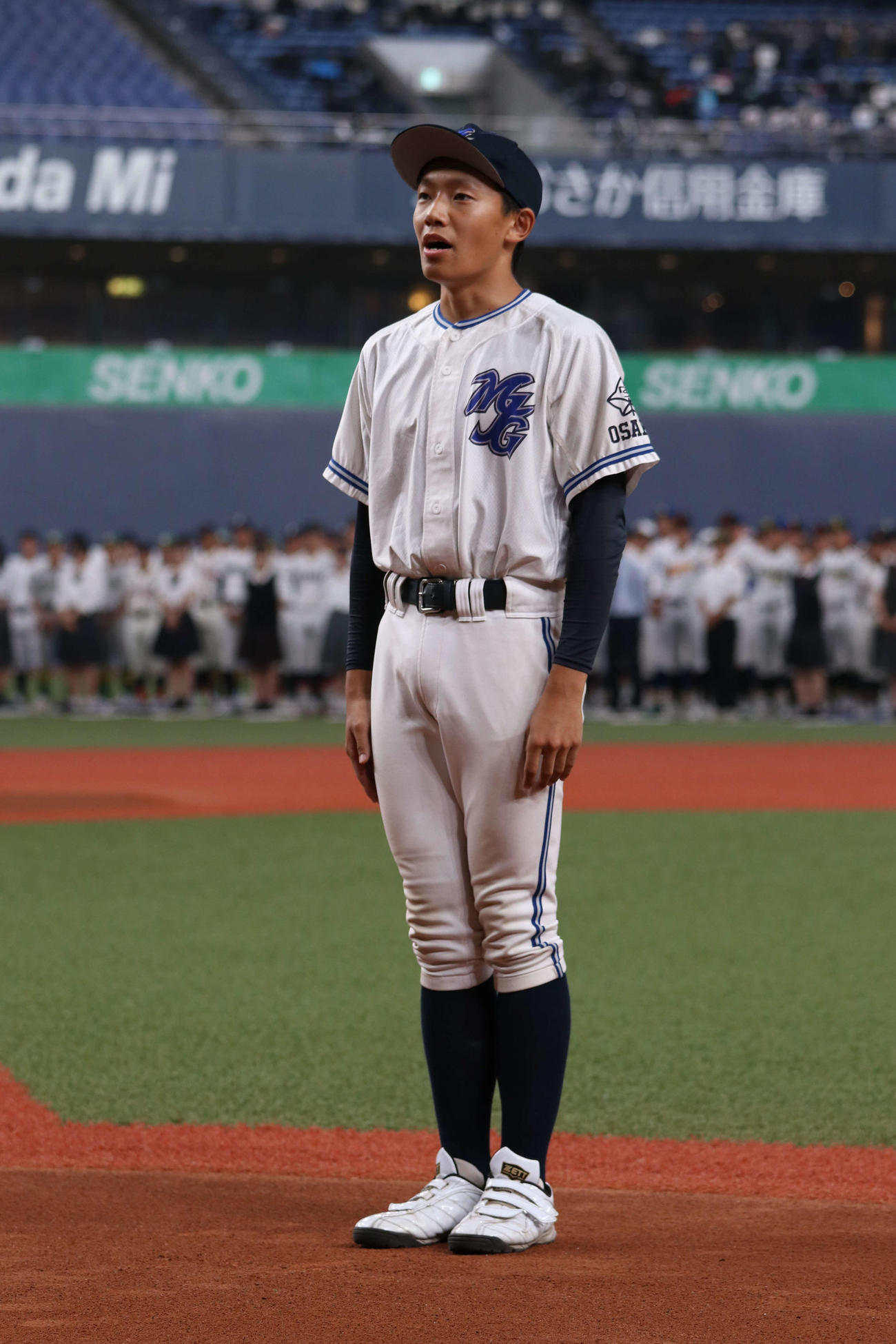 選手宣誓を務めた箕面自由学園・中川（撮影・一　樹）