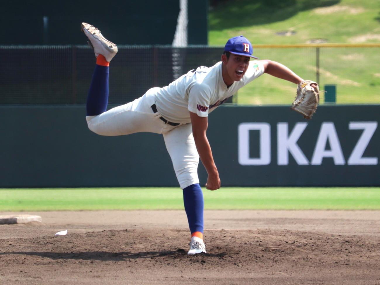 愛知大会2回戦　愛知総合工科対誉　3番手で登板した誉のモレチ（撮影・中島麗）