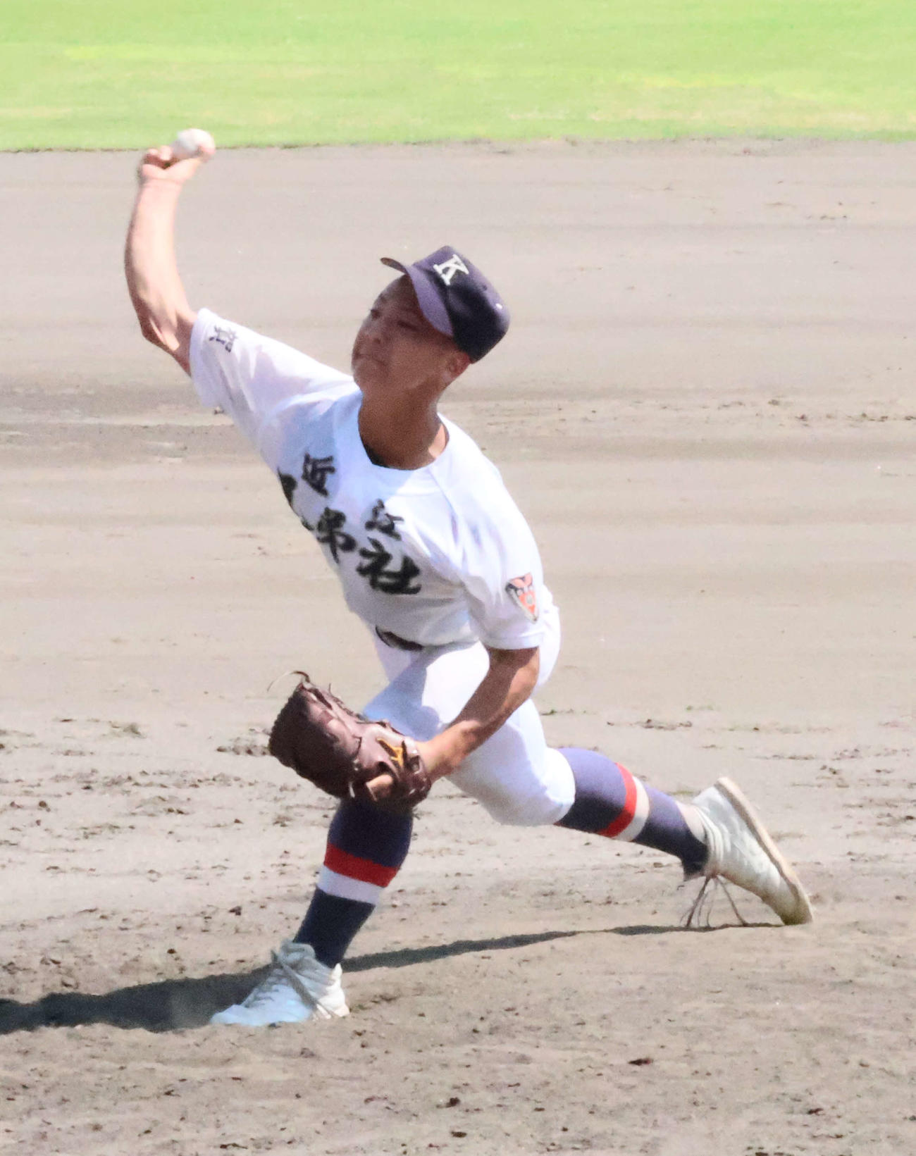 第107回滋賀大会　比叡山対近江兄弟社　8回表、再登板した近江兄弟社・中田大貴（撮影・大西真生）