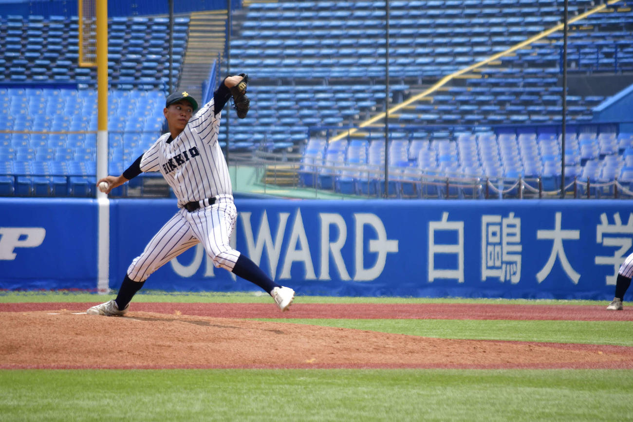立教池袋－目黒　9回2失点完投で初戦突破に導いた立教池袋エース工藤（撮影・平山連）
