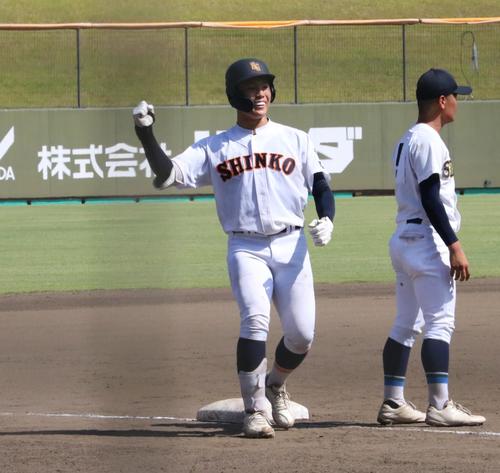 高校野球】神港学園が辛勝 震災30年に衣笠善主将「より一層甲子園に