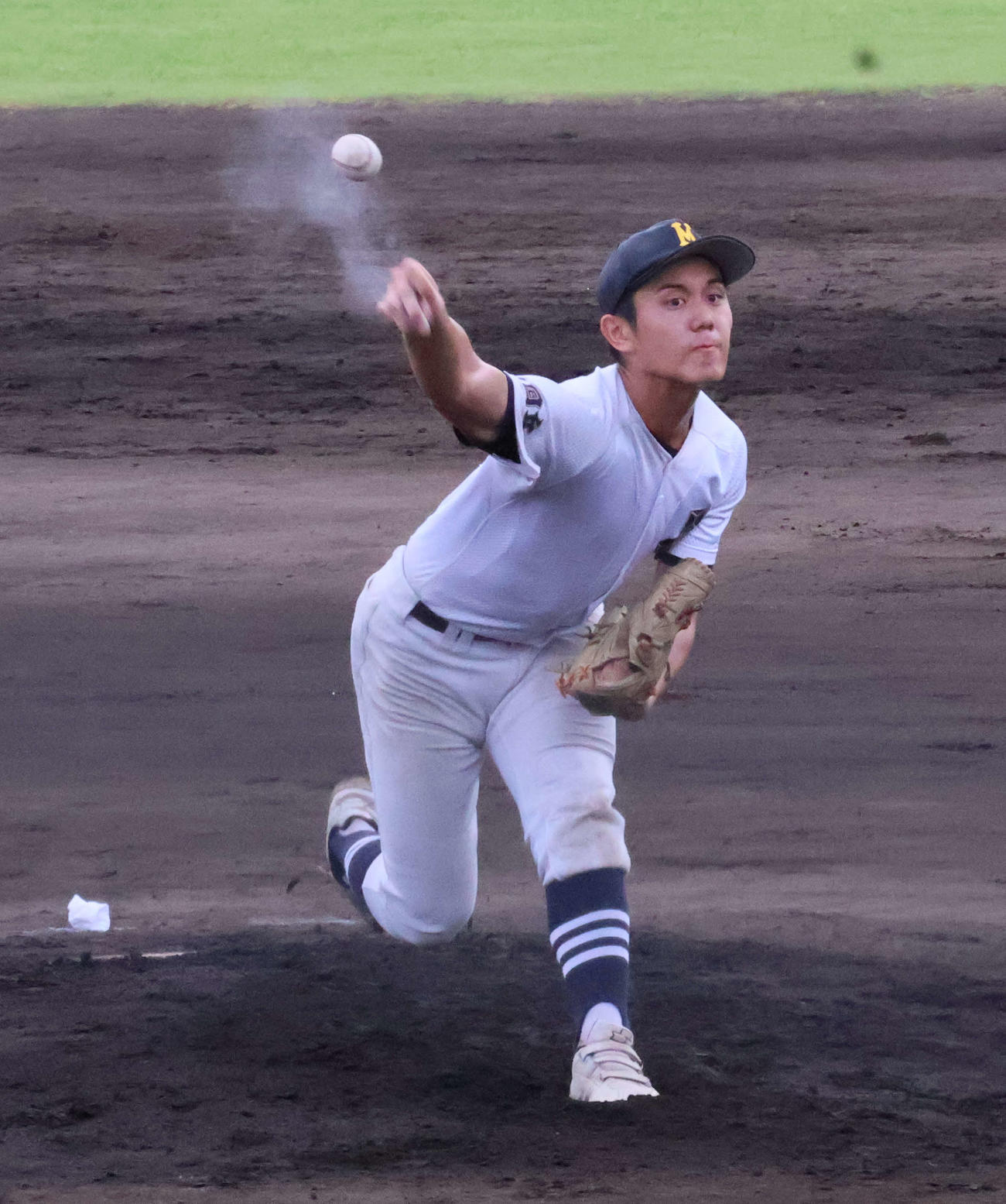 三国丘対八尾　先発した三国丘・吉満晴人（撮影・大西真生）