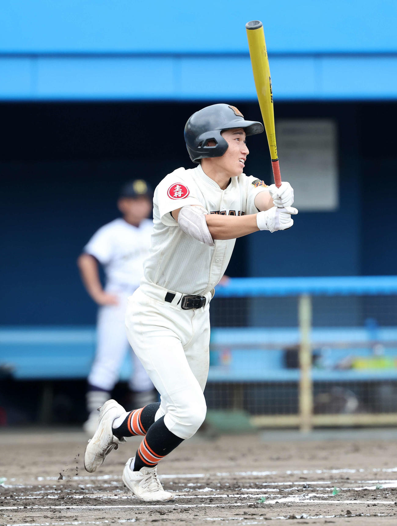 柏陽対川和　6回裏川和無死満塁、矢島は右越え適時二塁打を放つ（撮影・鈴木正人）