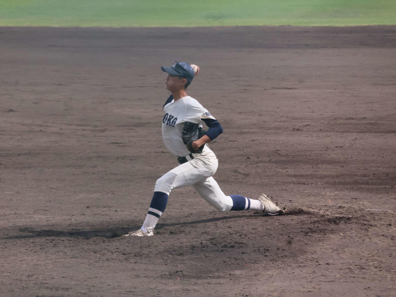 城東工科・東大阪みらい工科対日新　城東工科・原園涼斗がマウンドへ上がる（撮影・溝淵千夏）
