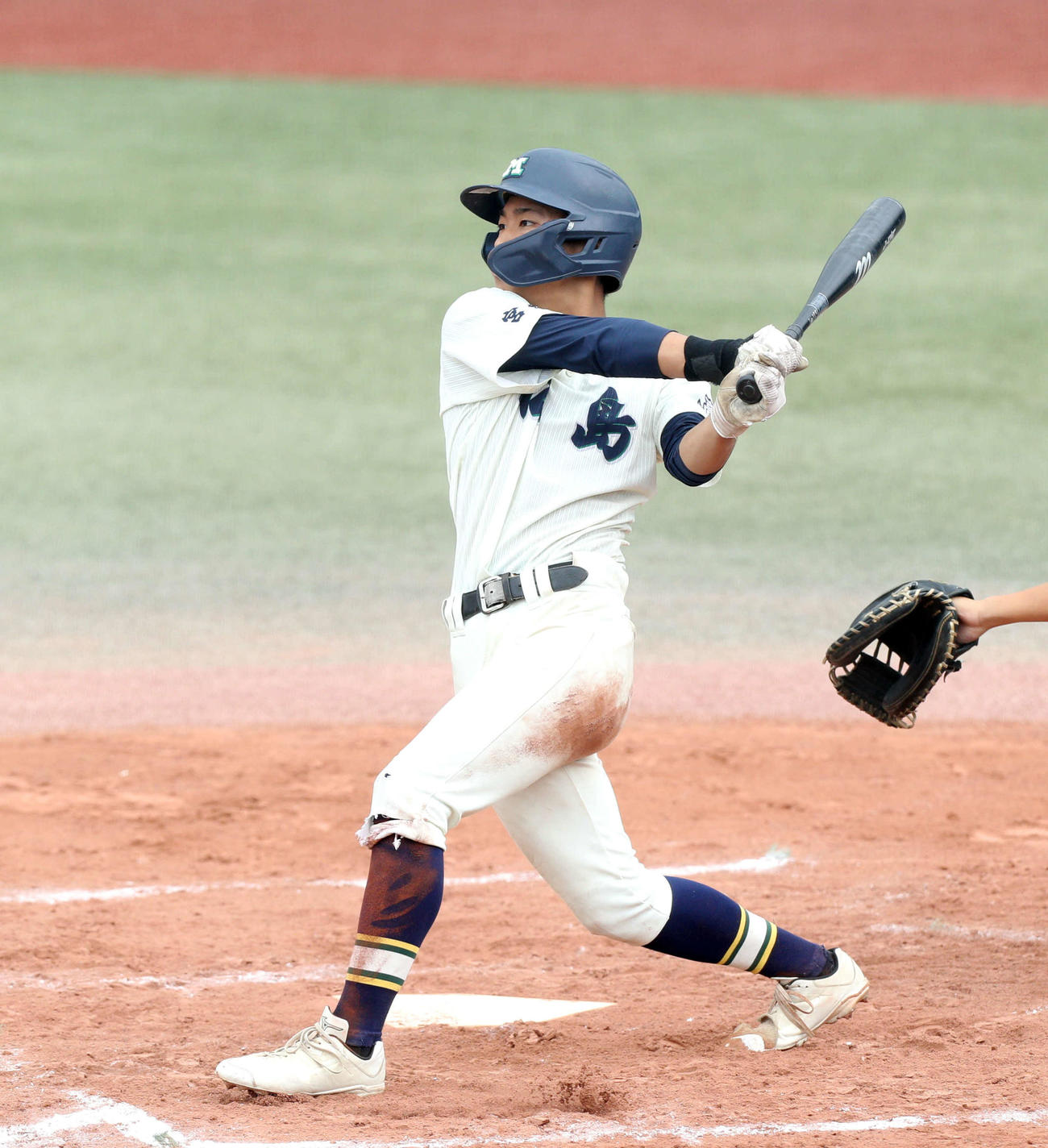仙台西対松島　2回裏松島2死三塁、左前適時打を放つ松島・八木（撮影・木村有優）