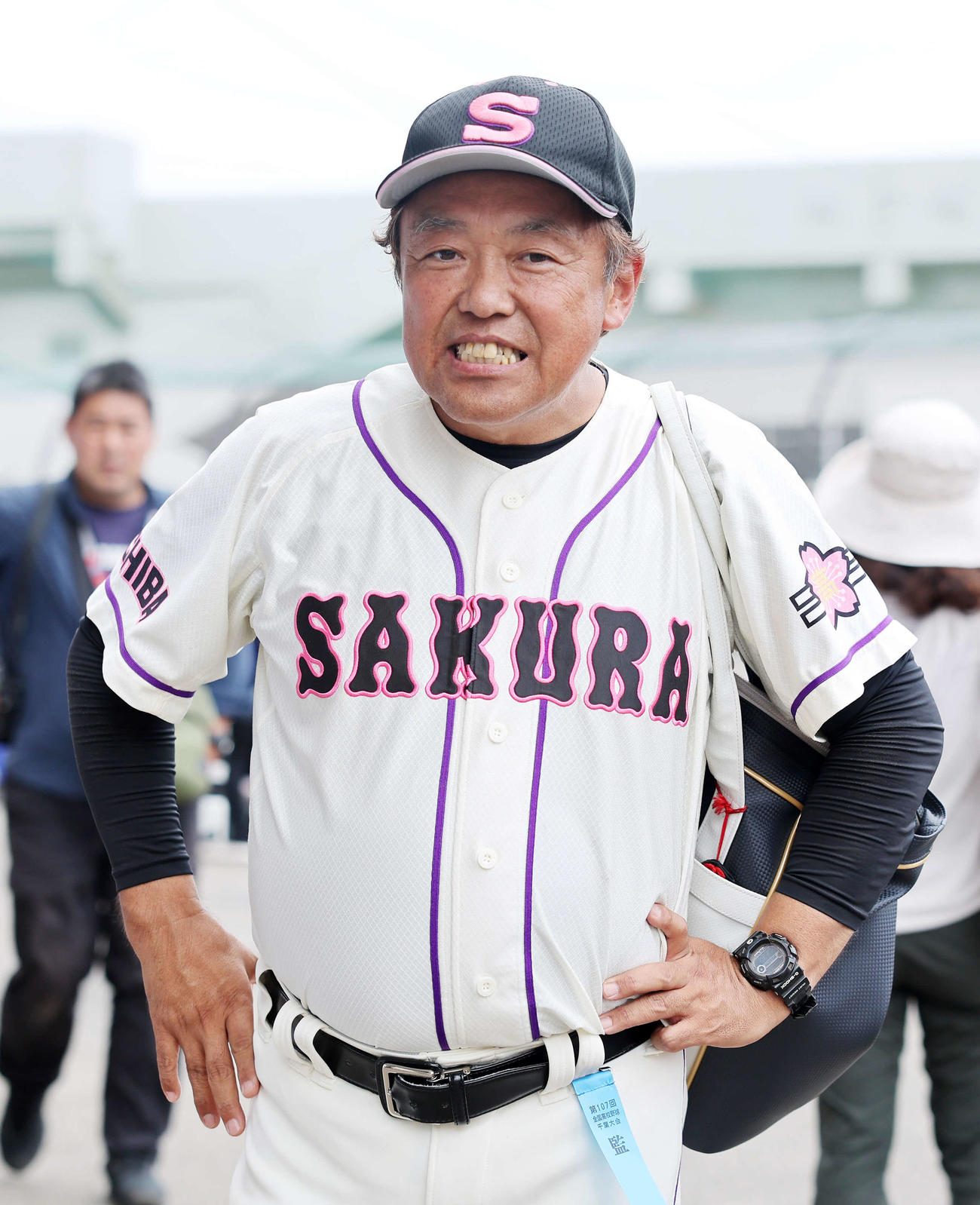 佐倉対千葉工　笑顔を見せる佐倉・奥村監督（撮影・鈴木正人）