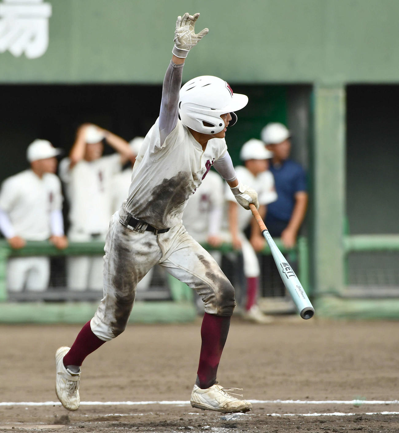 明善対春日　7回裏春日2死満塁、井河はコールド勝ちを決める左前適時打を放つ（撮影・岩下翔太）
