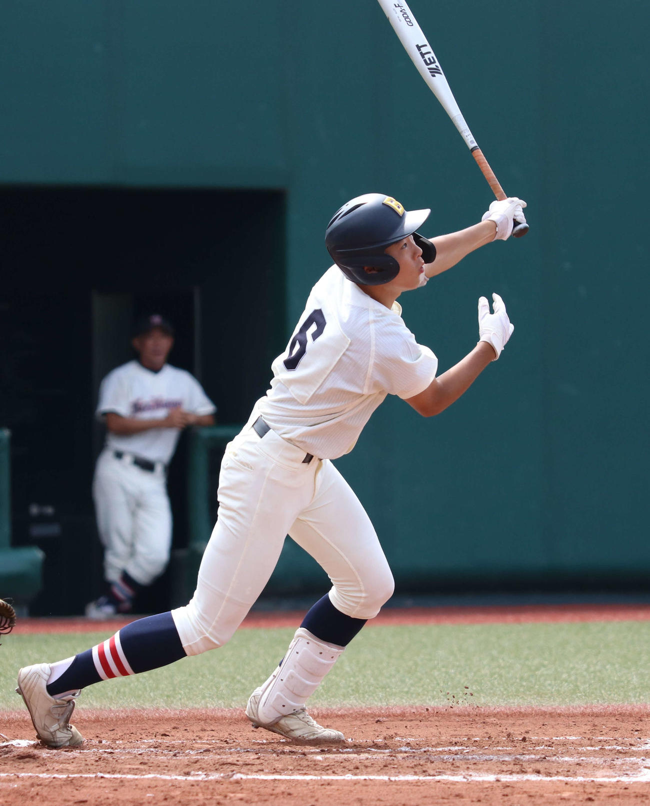 柏木学園－武相　2回裏武相1死一、三塁、先制の犠飛を放った1年生の渡辺（撮影・寺本吏輝）