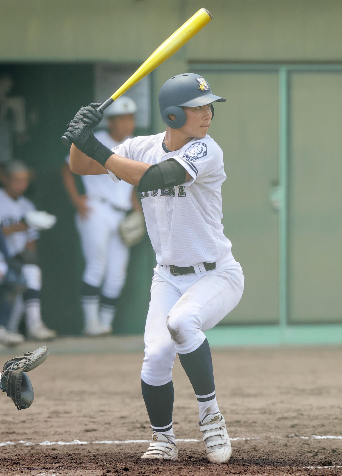 第107回全国高校野球選手権・京都大会　日星対堀川　4回表日星2死一塁、打席に立つ中西創大（撮影・上山淳一）＝2025年7月13日、あやべ・日東精工スタジアム