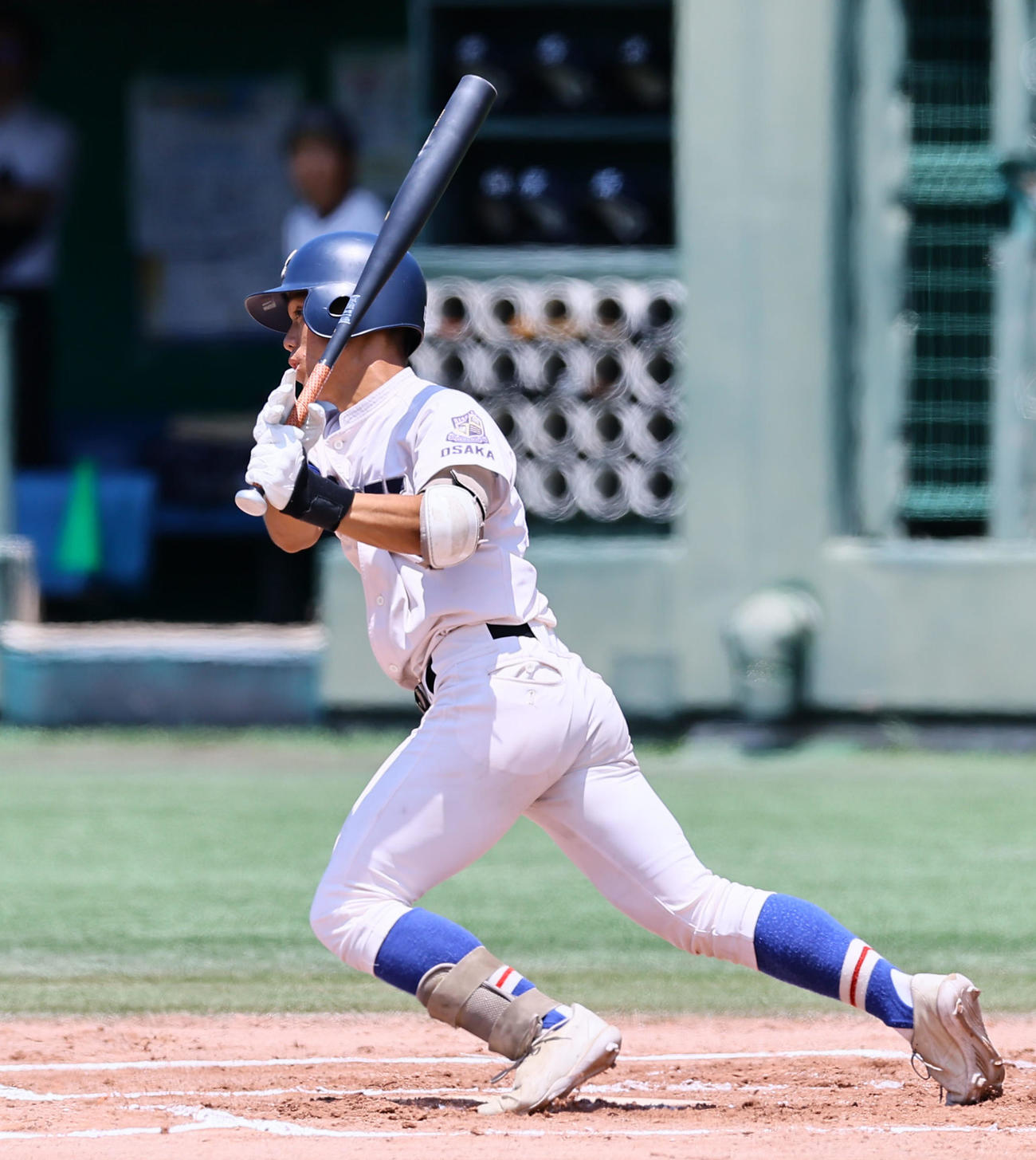 枚方津田対履正社　1回裏履正社無死、矢野は内野安打を放つ（撮影・藤尾明華）