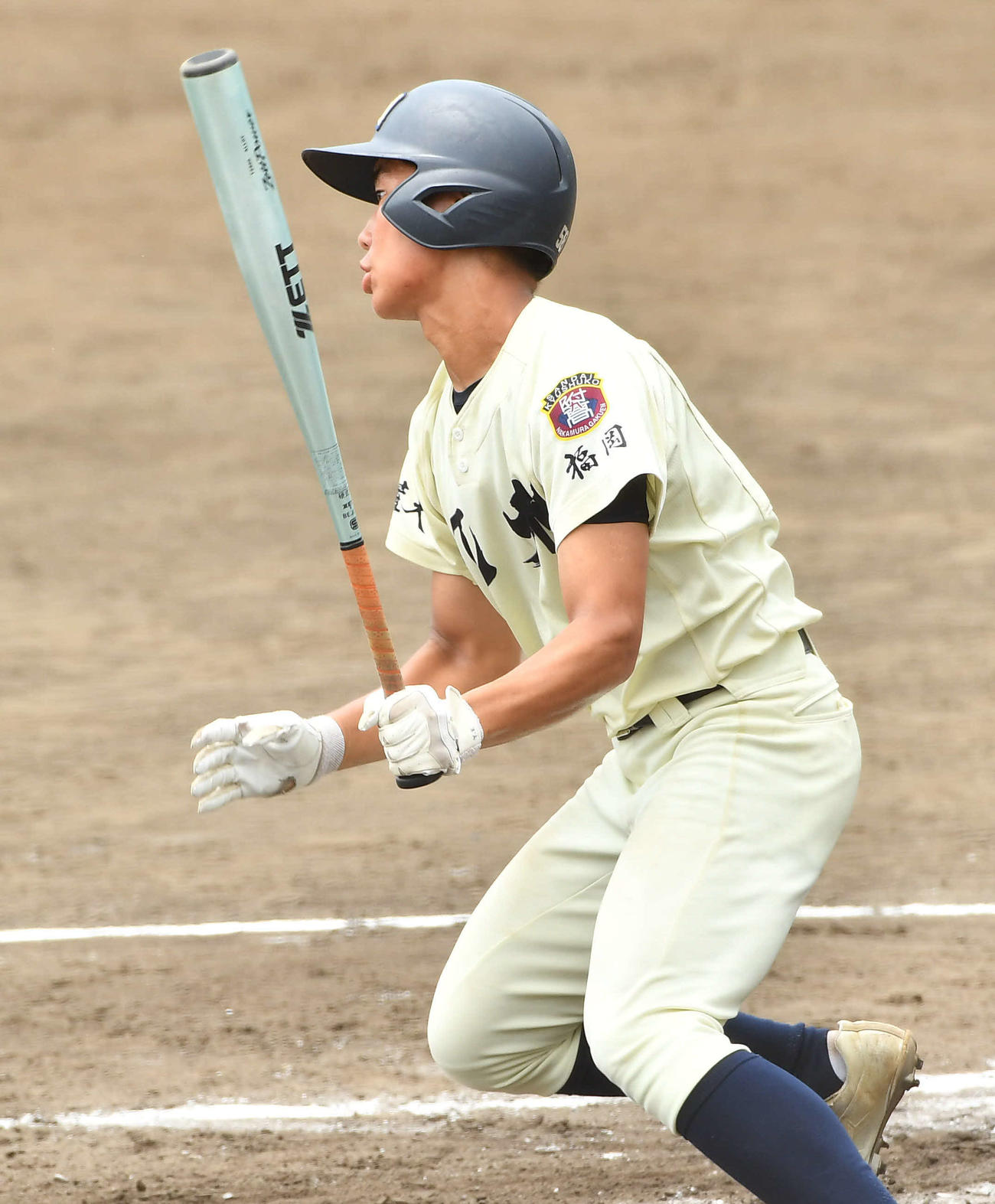 福岡舞鶴対九産大九州　2回裏九産大九州無死、笠井は中前安打を放つ（撮影・岩下翔太）
