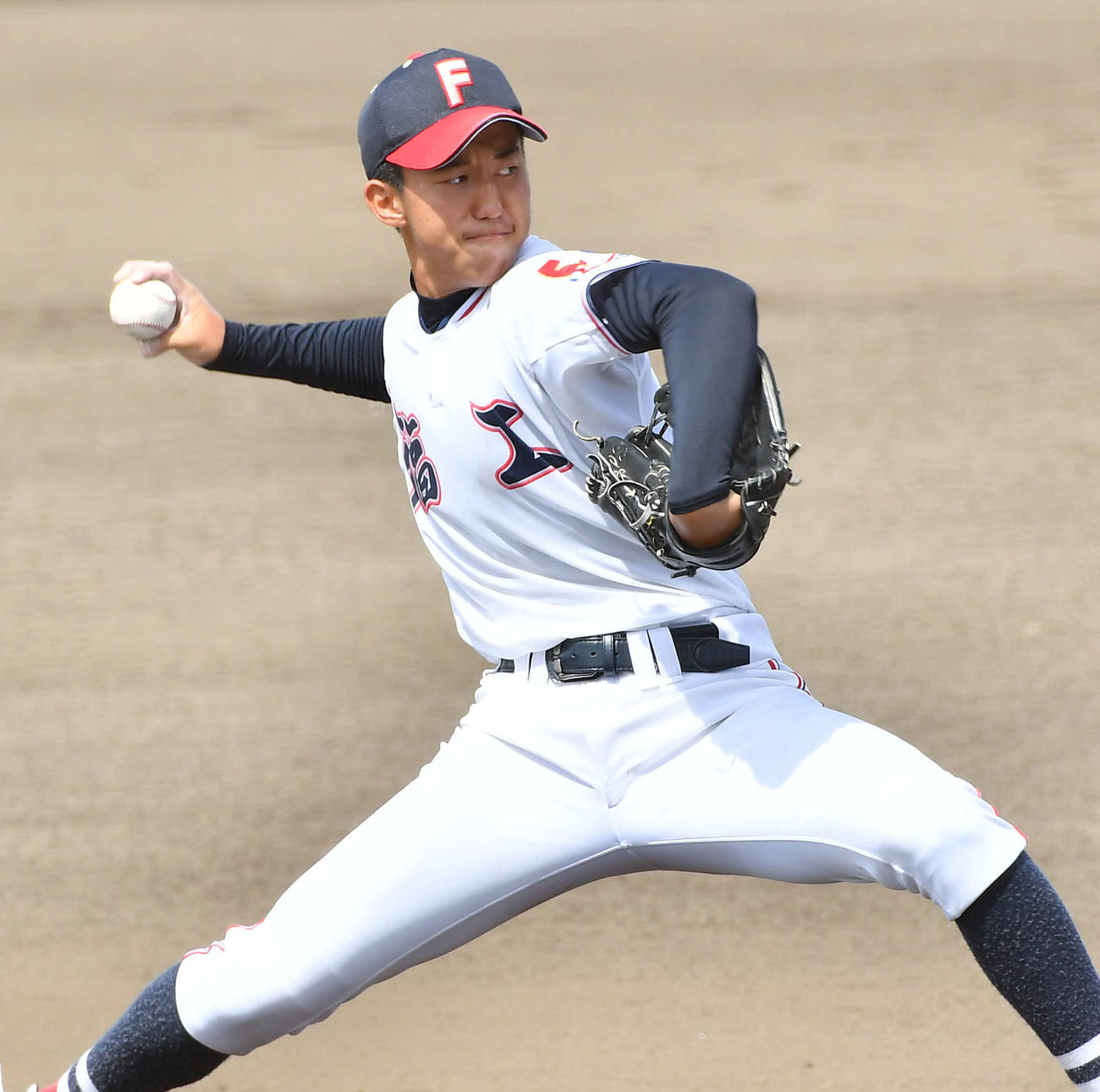 福岡工対三井　福岡工先発の拝生（撮影・岩下翔太）