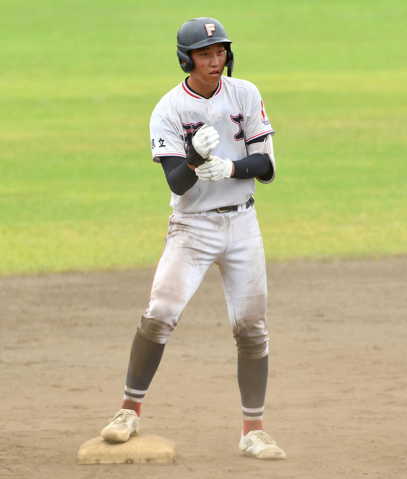 福岡工対三井　7回表福岡工無死、左二塁打で出塁した赤川（撮影・岩下翔太）