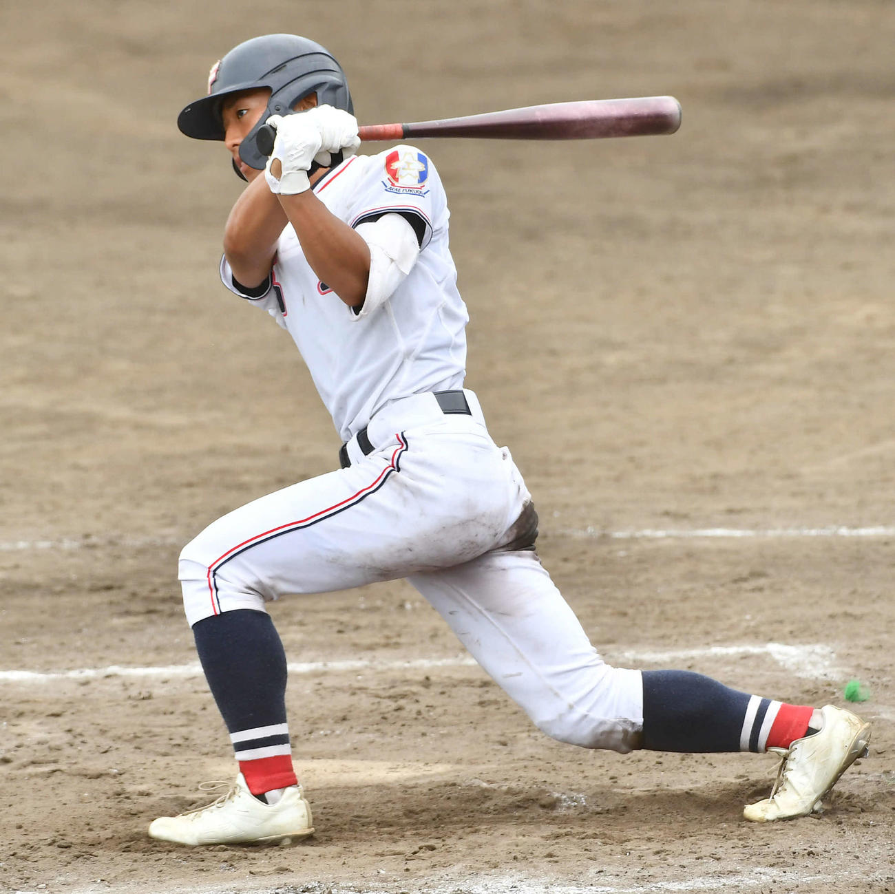 福岡工対三井　7回表福岡工2死一、三塁、井田は左前適時打を放つ（撮影・岩下翔太）