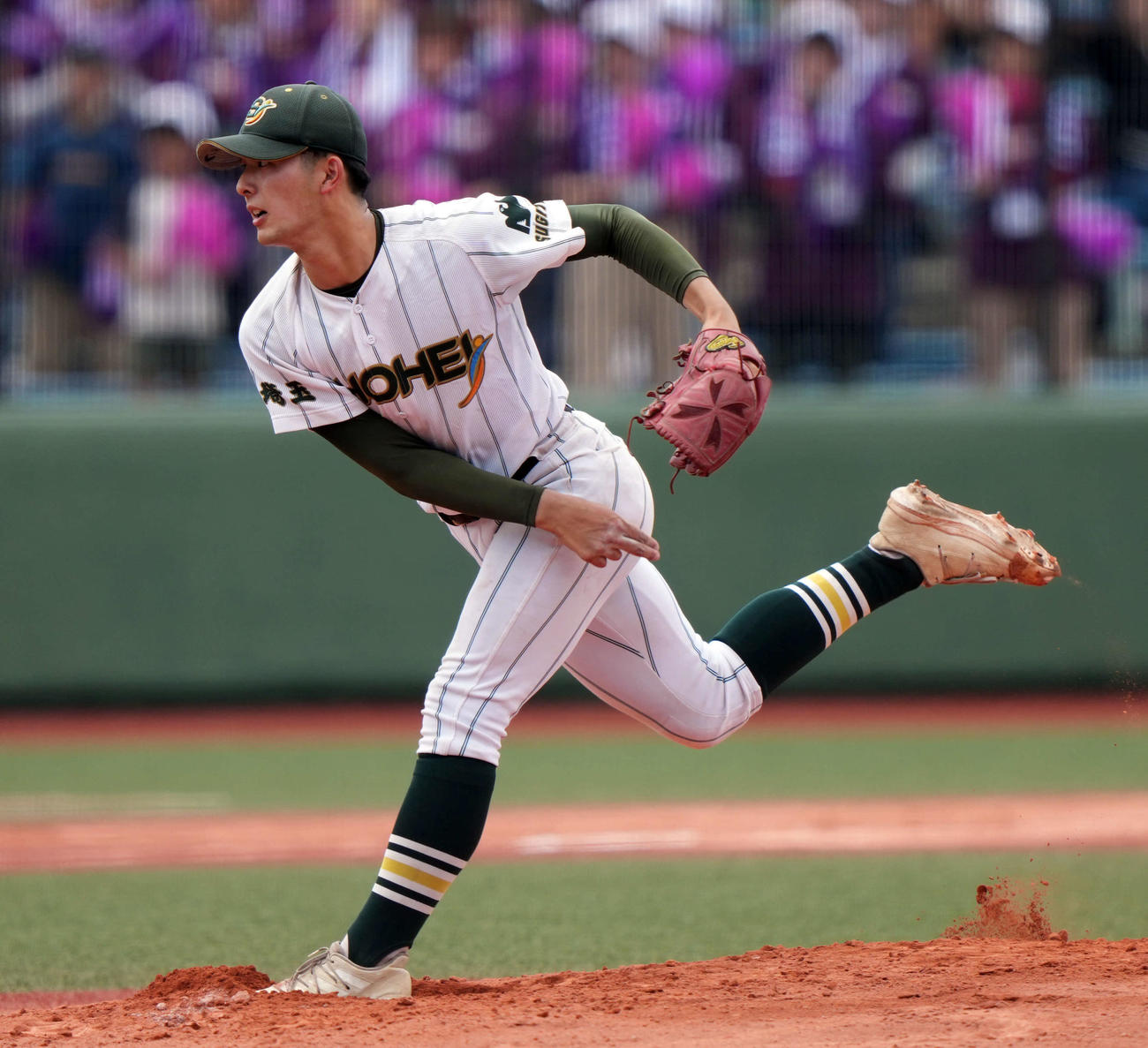 川口対昌平　力投する昌平先発の窪田（撮影・小島史椰）