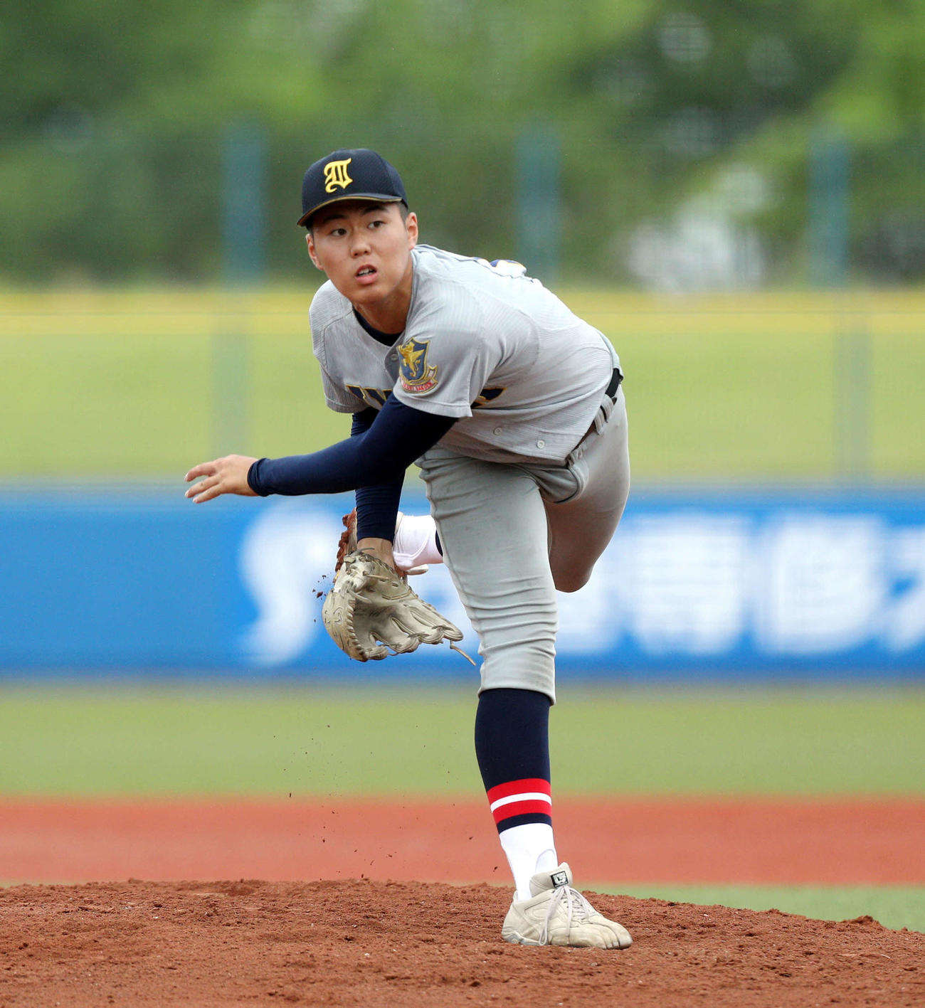 角田対仙台育英　先発の仙台育英・井須（撮影・木村有優）