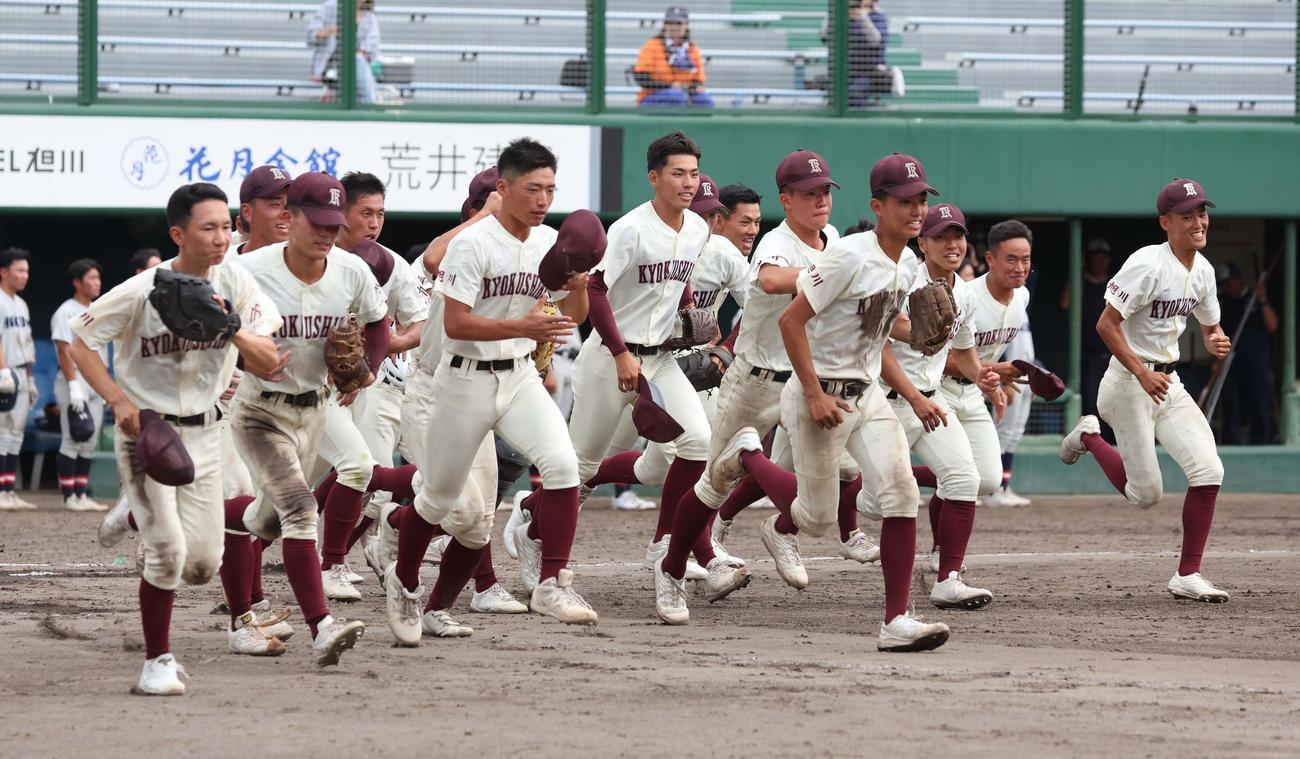 北見北斗対旭川志峯　ベスト4進出を決めた旭川志峯（撮影・黒川智章）