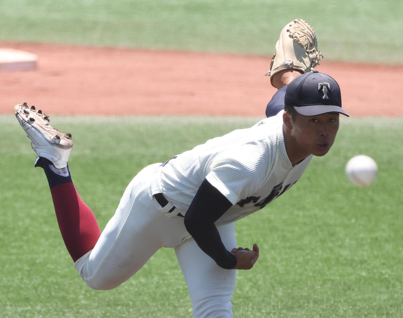 星翔戦に先発する大阪桐蔭・中野（撮影・白石智彦）