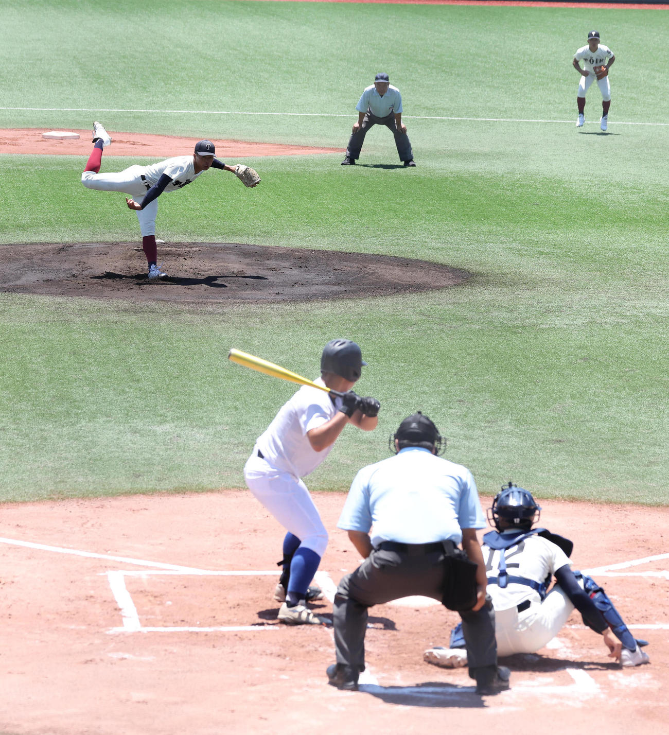 1回表星翔2死二塁、洲本を見逃し三振にする中野（撮影・白石智彦）