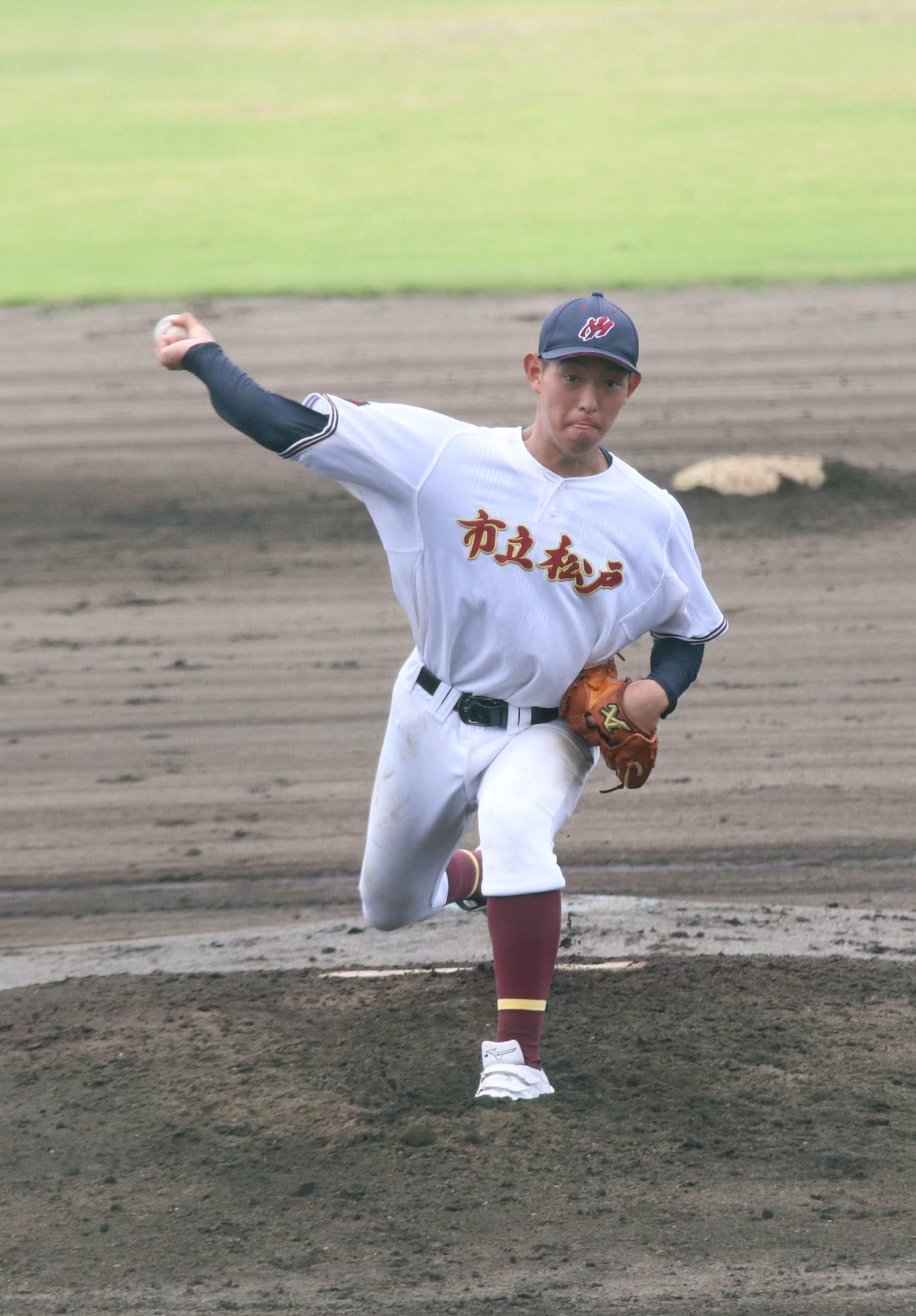 市松戸対千葉明徳　先発し力投する市松戸・米（撮影・北村健龍）