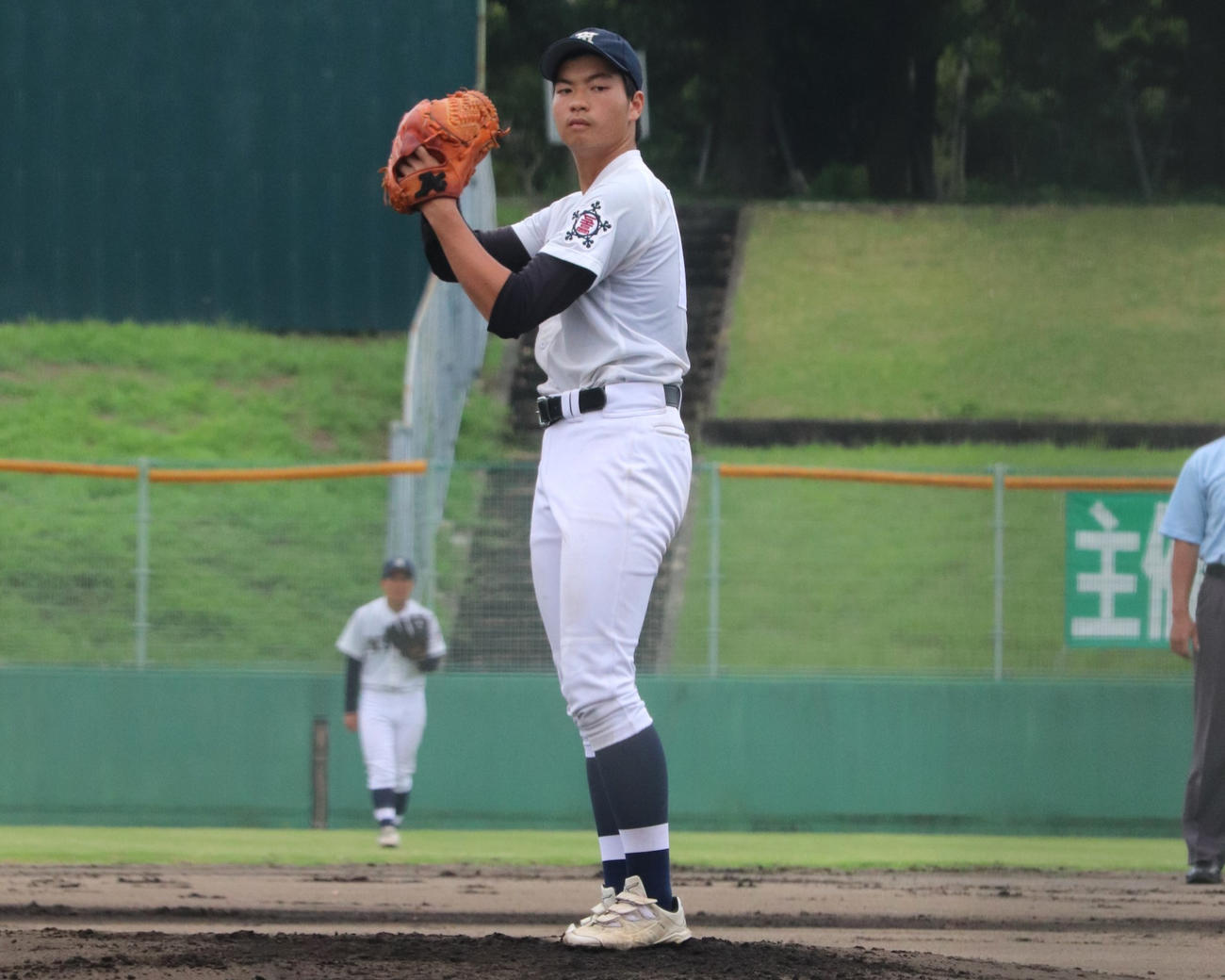 大阪大会3回戦　都島工対大冠　都島工の先発、三樹（撮影・中島麗）