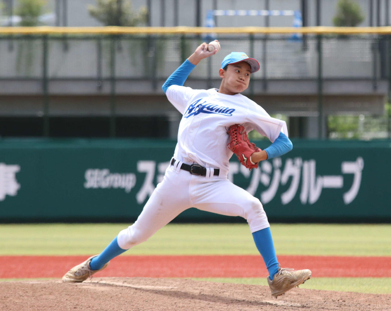 麻布対青山学院　3番手で登板し力投する青山学院・二岡＝（撮影・北村健龍）