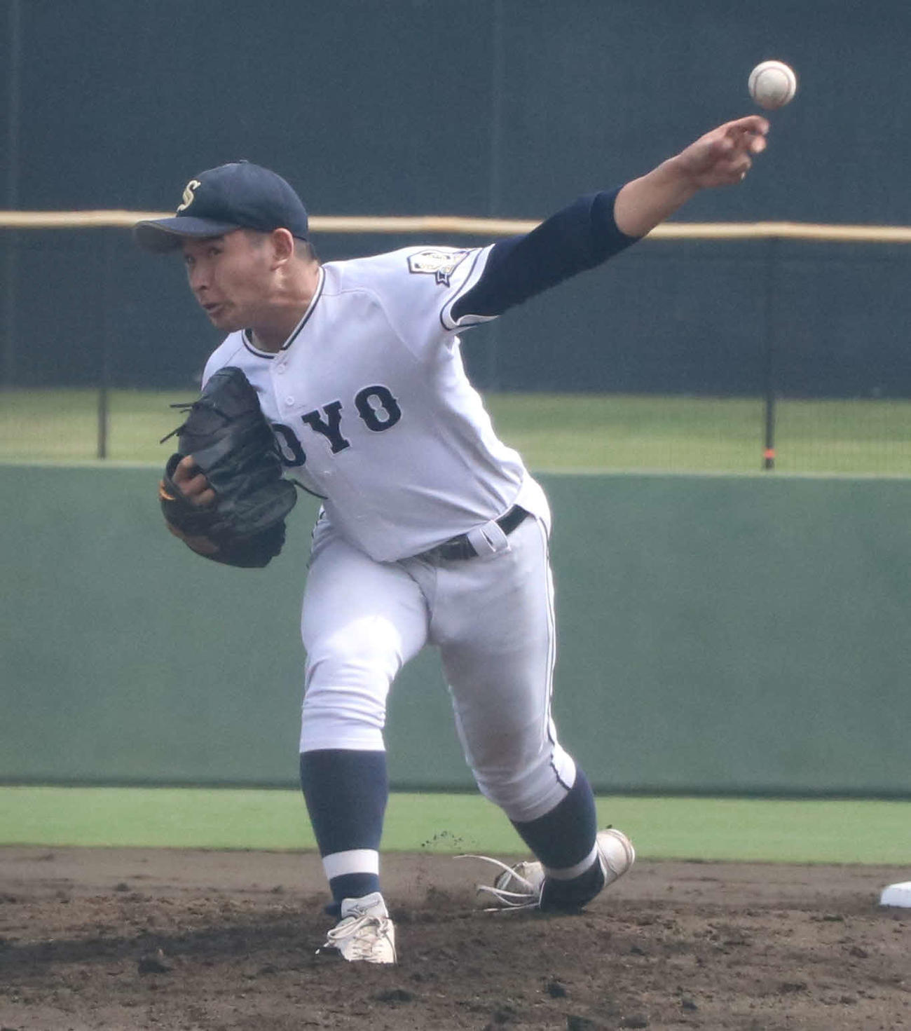 相洋－鎌倉学園　先発し力投する相洋・中島（撮影・寺本吏輝）