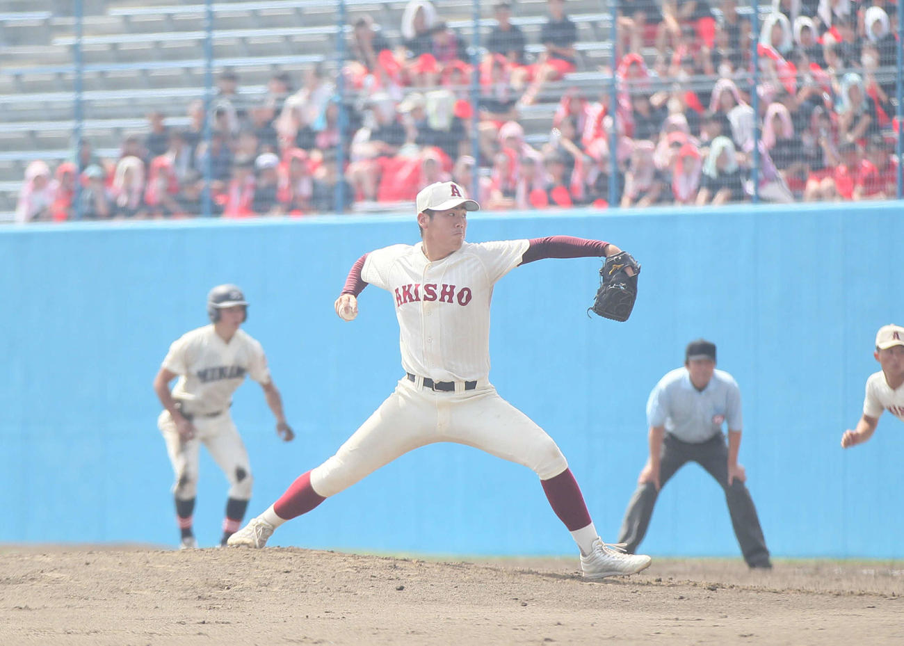 秋田南対秋田商　先発のマウンドにあがった秋田商・佐藤颯（撮影・高橋香奈）