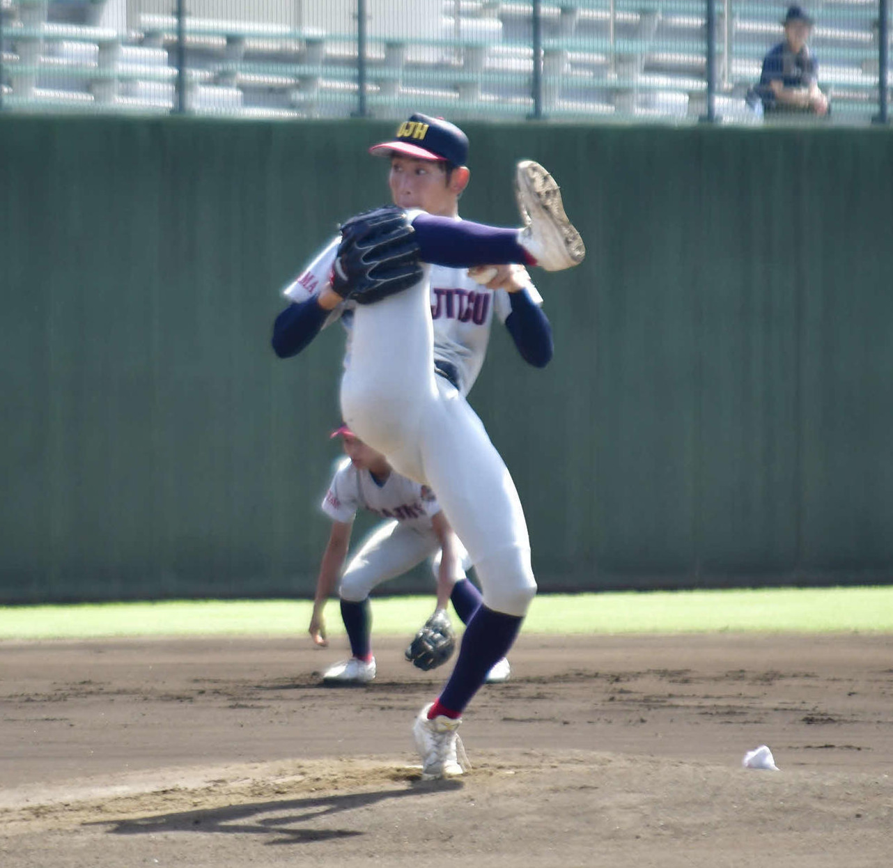 今大会初先発した浦和実の石戸（撮影・平山連）