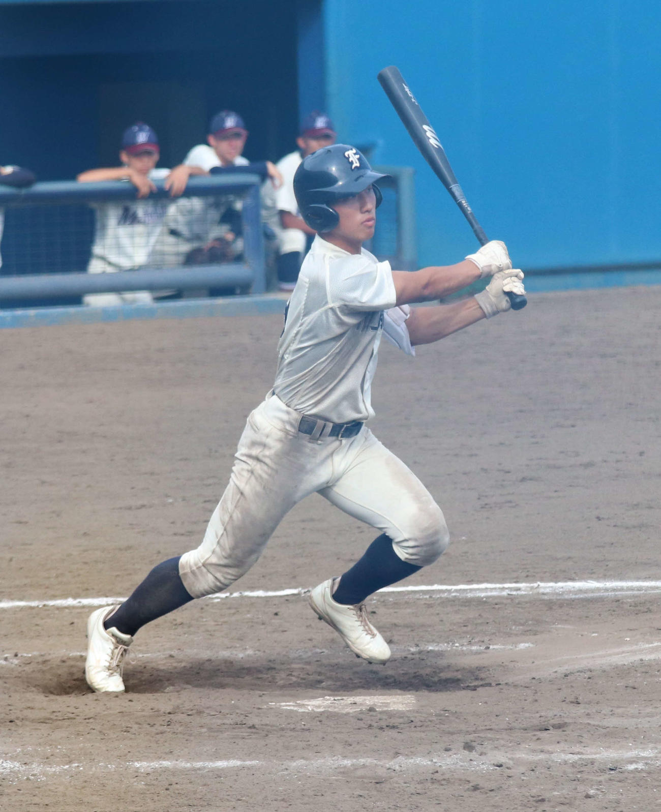 市船橋対千葉明徳　5回表市船橋2死二塁、右前安打を放つ市船橋・大木（撮影・北村健龍）