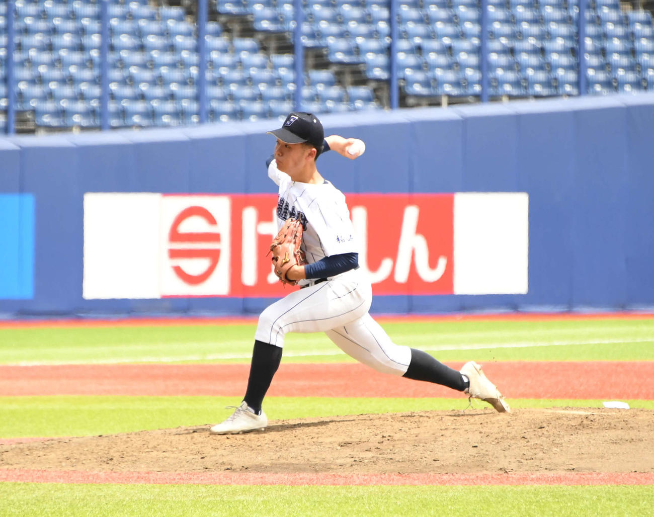 新潟産大付・小平は9安打されなからも粘りの投球