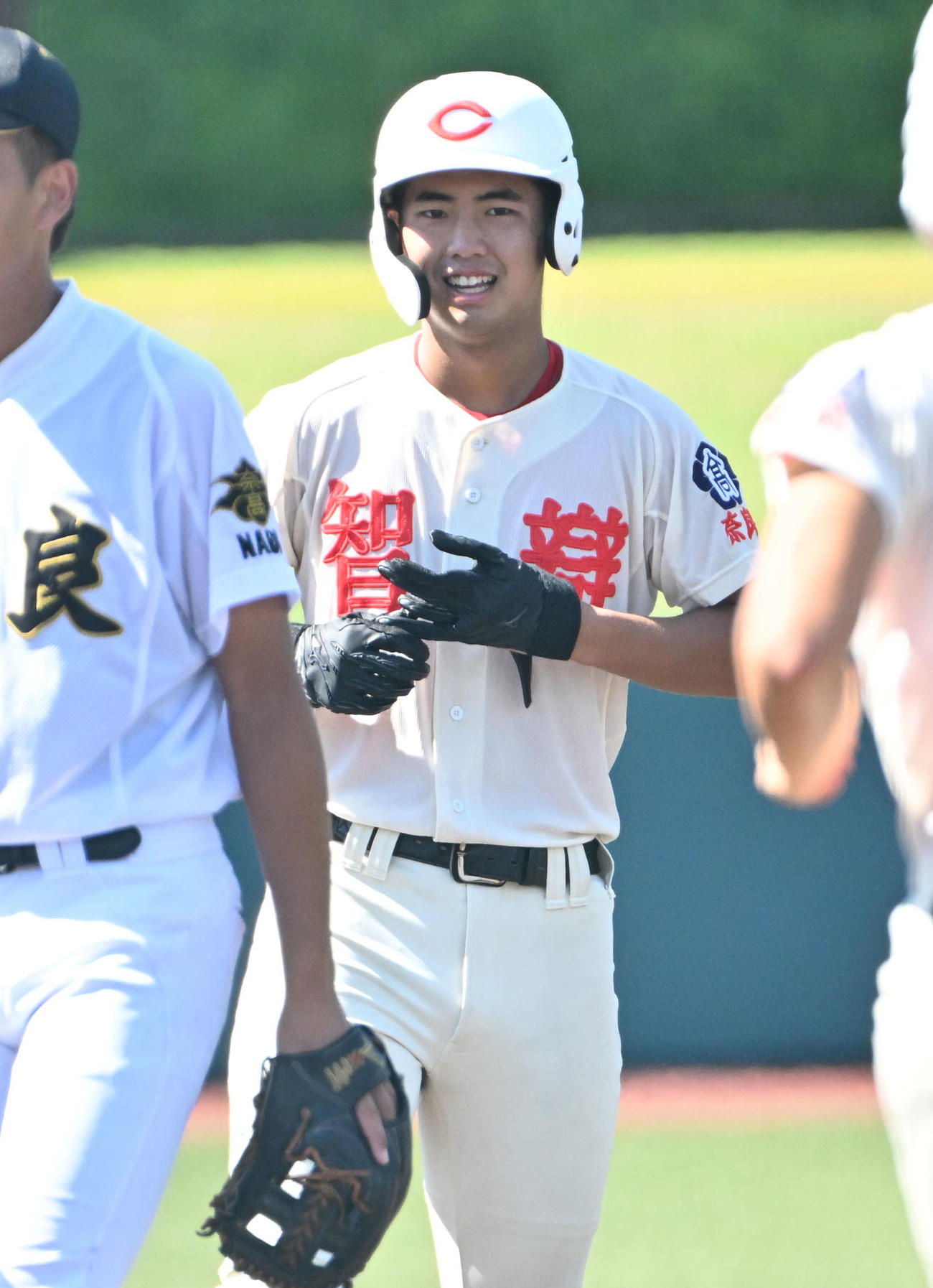 奈良対智弁学園　1回表智弁学園無死二塁、池内蒼は先制の適時打を放つ（撮影・石井愛子）