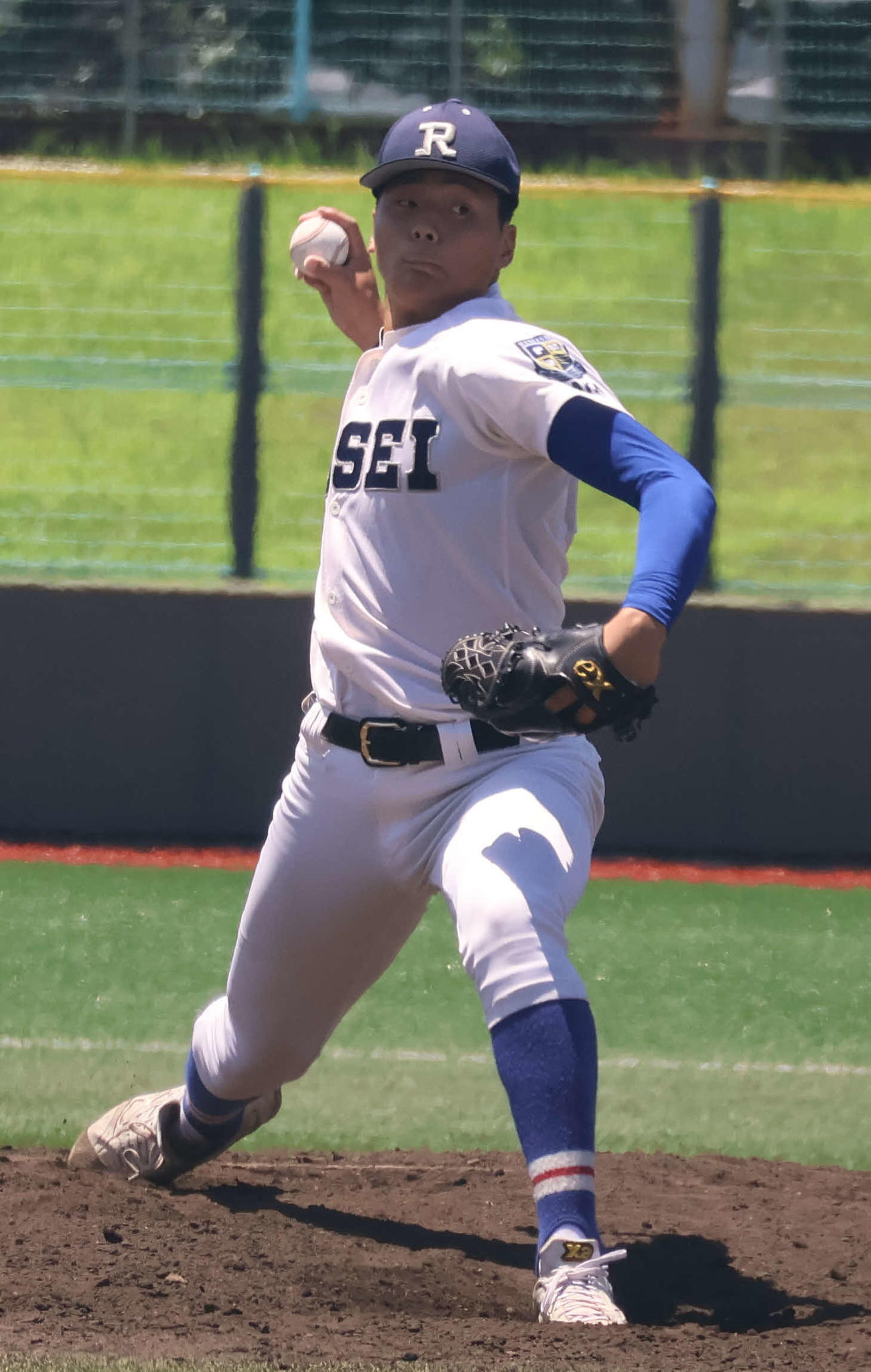 高校野球大阪大会4回戦履正社対香里丘　7回にマウンドに上がった履正社・江藤（撮影・佐藤奨真）