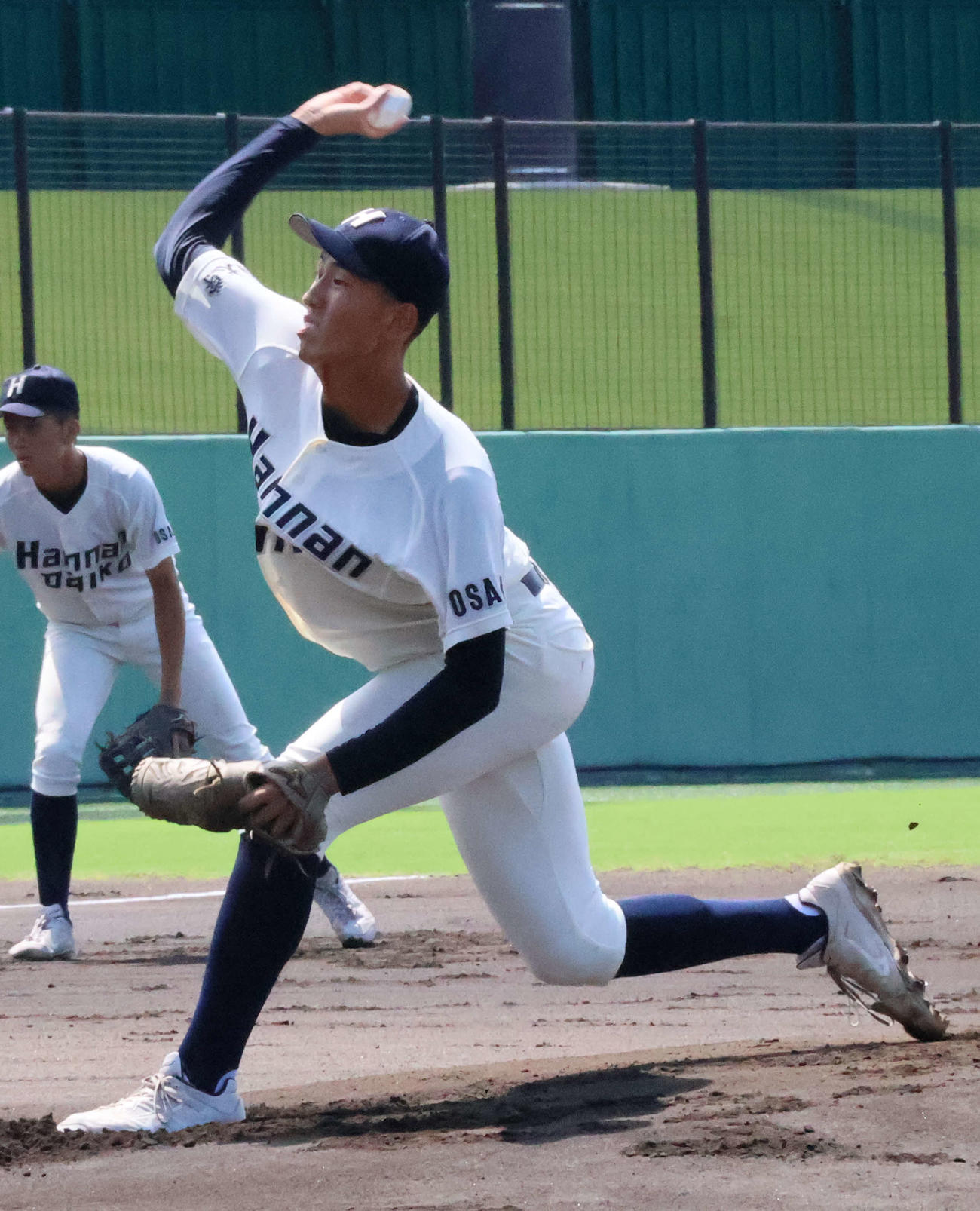 阪南大高対鳳　先発した阪南大高・宮本颯太（撮影・大西真生）