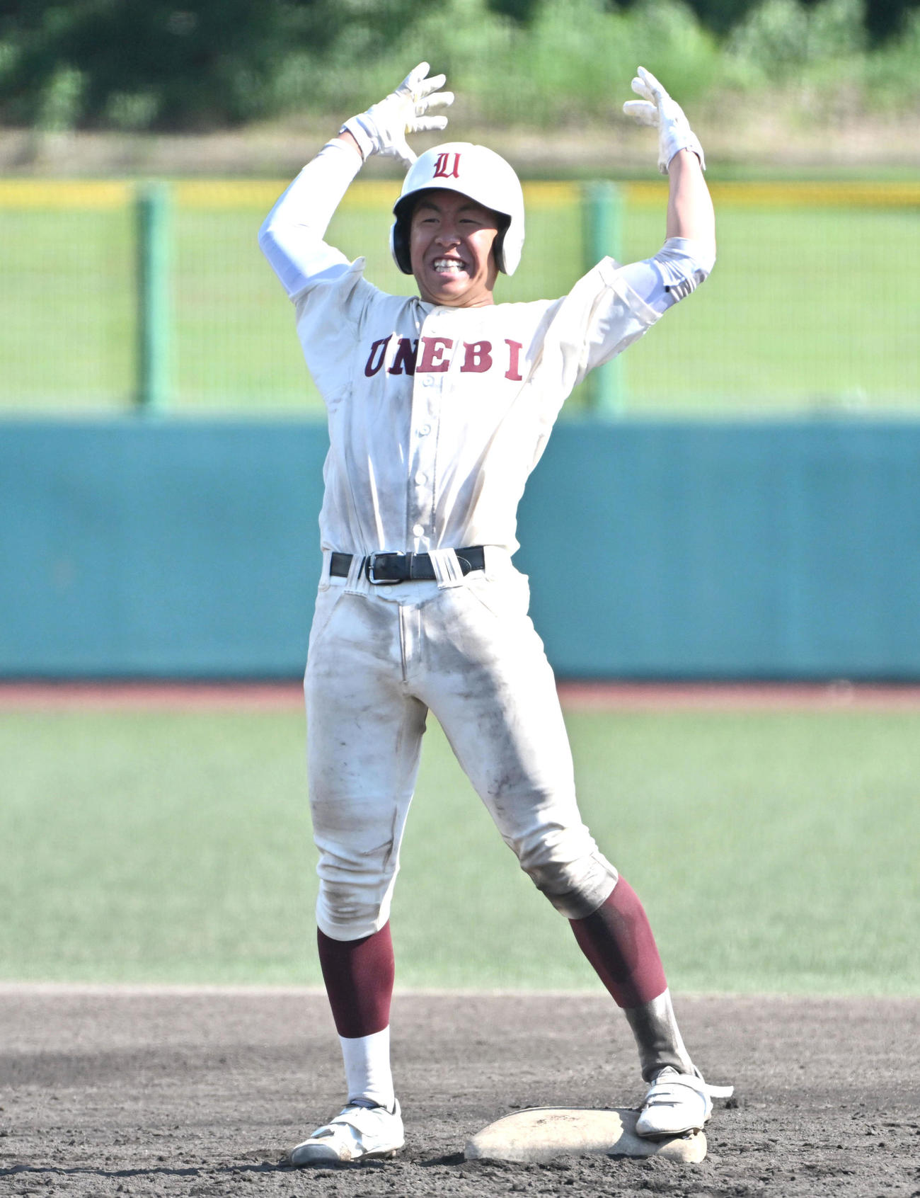畝傍対高田　7回表畝傍1死満塁　山本卓和は同点の適時打を放つ（撮影・石井愛子）