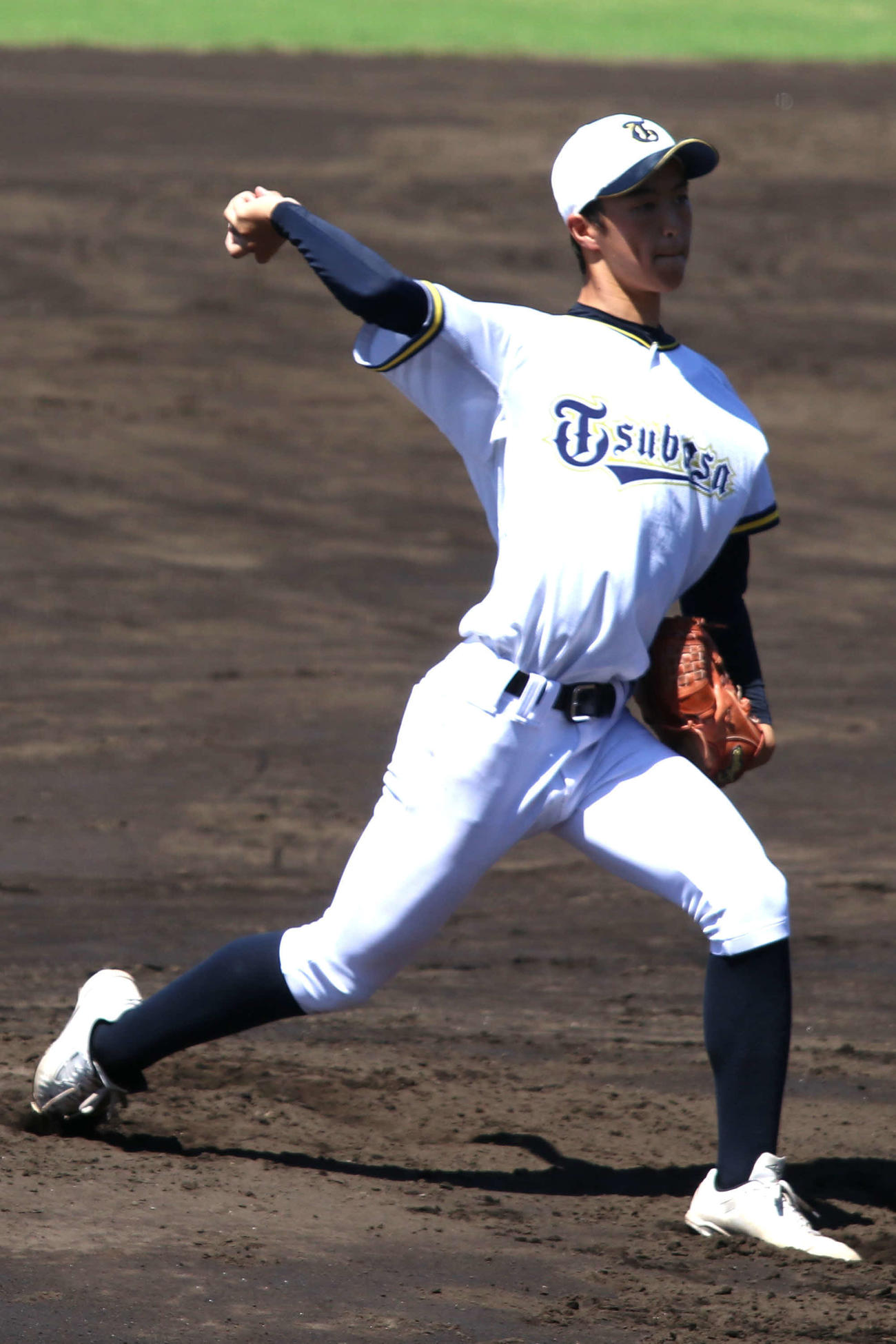 豊中対茨木工科・福井・北摂つばさ・箕面東　3試合を一人で投げ抜いた4校連合・水口（撮影・一　樹）