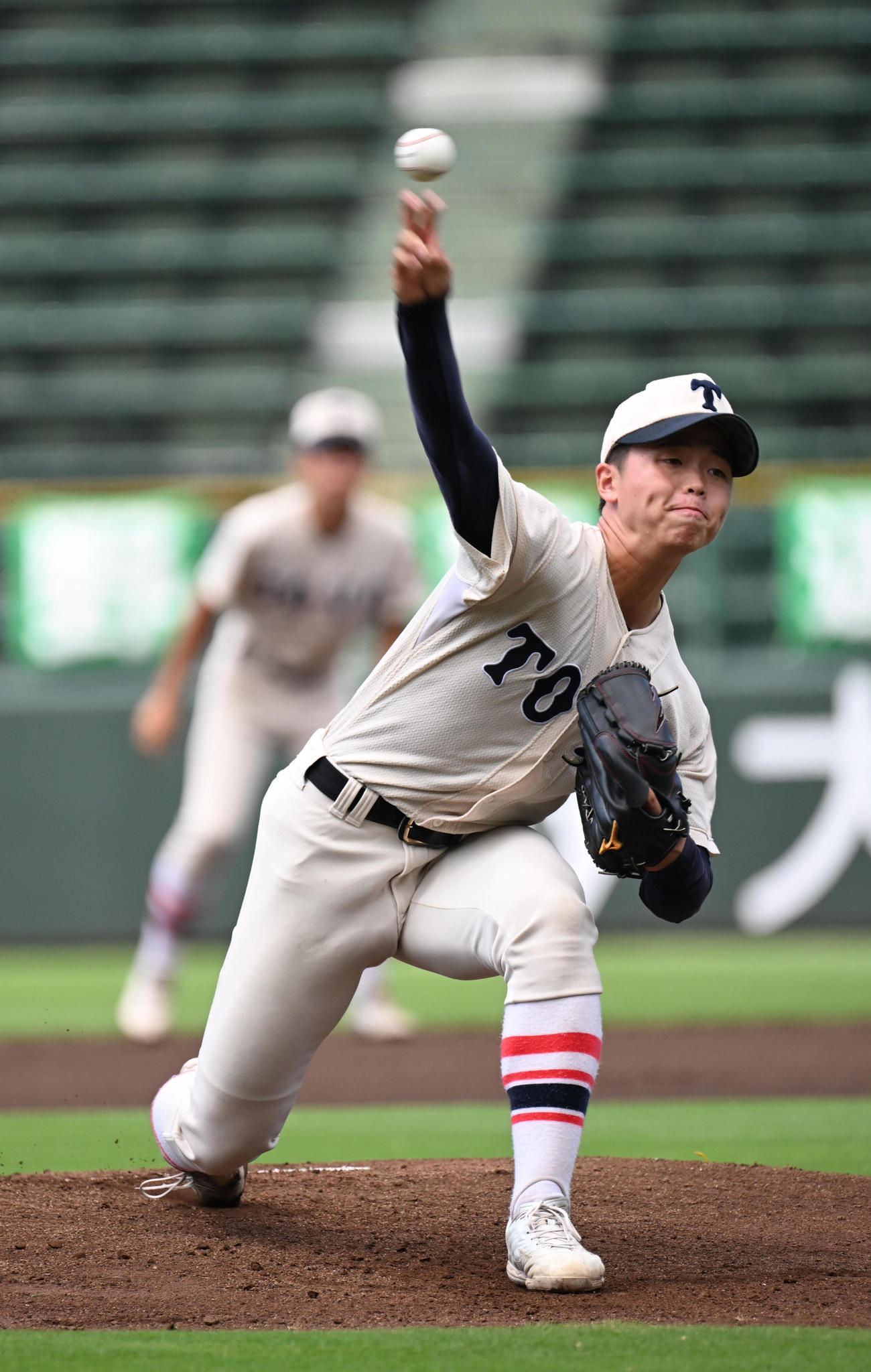 明石商対東洋大姫路　先発する東洋大姫路・木下（撮影・和賀正仁）