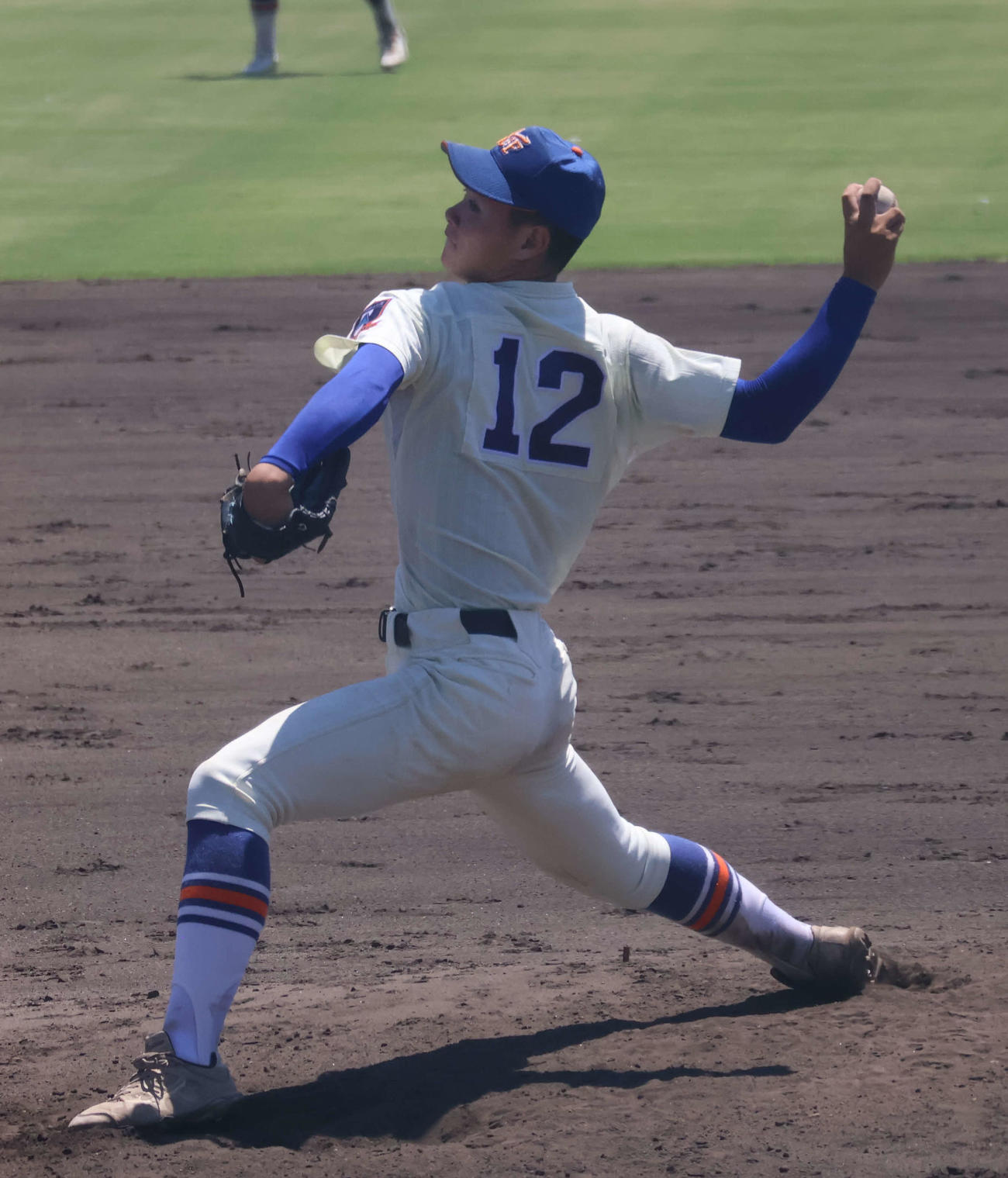 高校野球兵庫大会5回戦　神戸国際大付対滝川二　神戸国際大付2番手で登板した橋本（撮影・佐藤奨真）