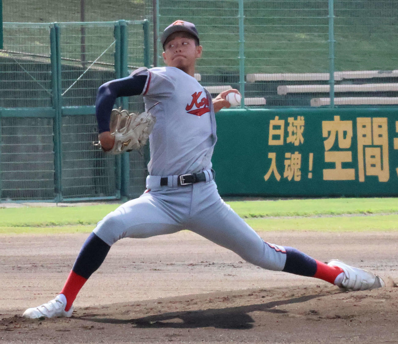 北嵯峨対京都国際　先発した京都国際・西村一毅（撮影・大西真生）