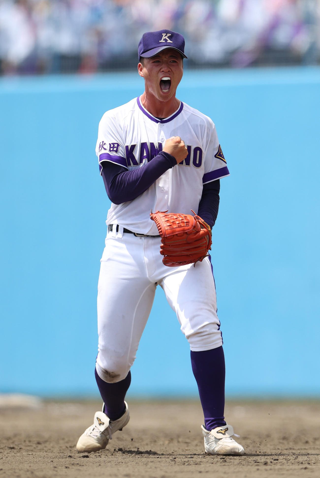 鹿角対金足農　8回表鹿角2死三塁、奈良を三振に打ち取りほえる吉田（撮影・水谷安孝）
