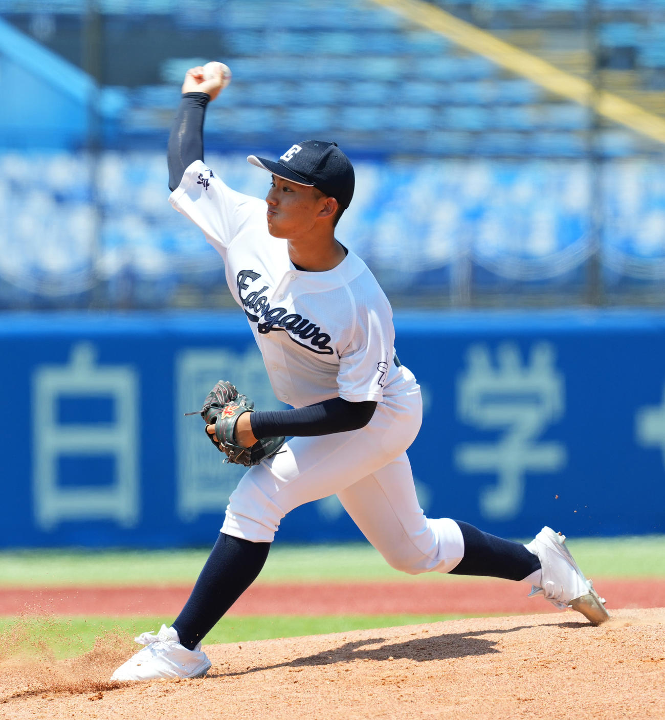 江戸川対関東第一　江戸川先発の平野（撮影・菅敏）