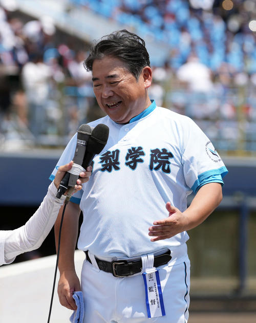山梨学院、鮮やか併殺にダイビング 終盤の美技で3年ぶり夏切符「1